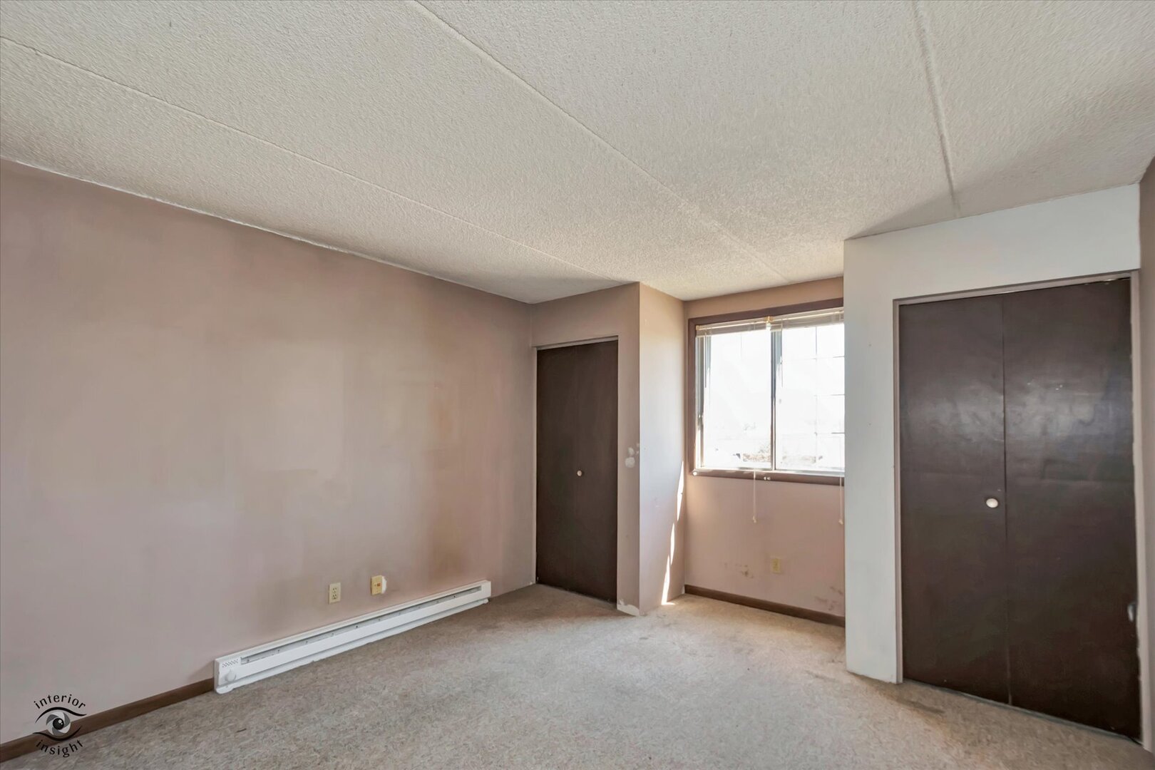 1050 N Farnsworth Avenue #301, Aurora, IL 60505