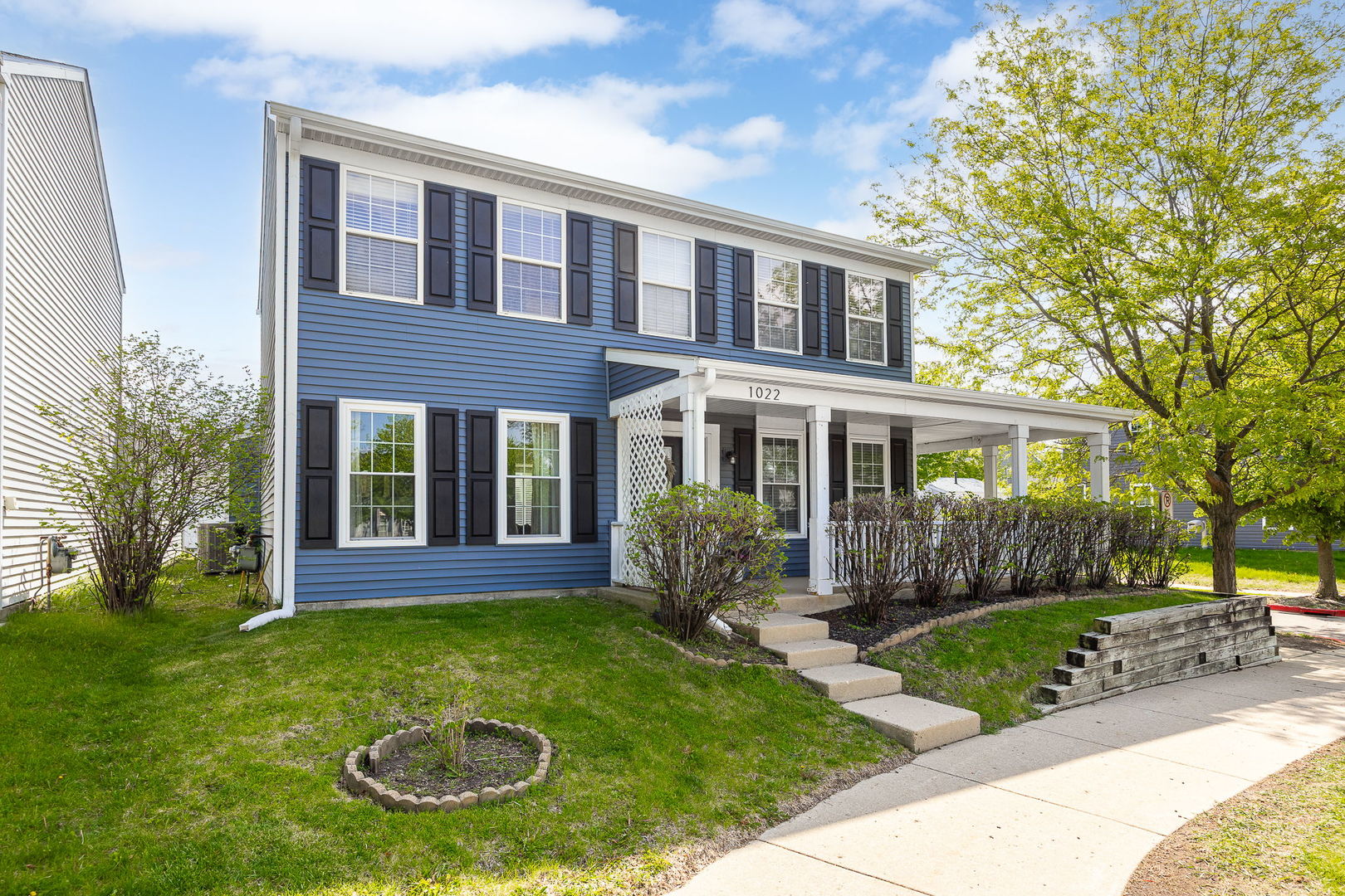 1022 Symphony Drive, Aurora, IL 60504