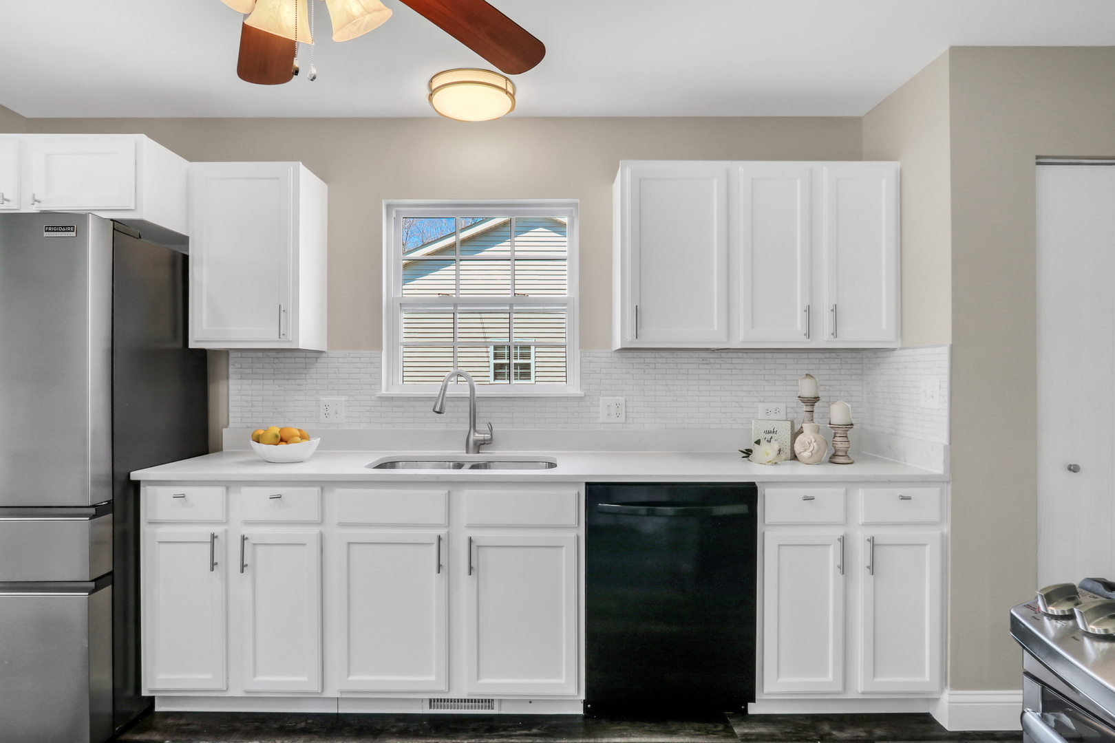 38312 Imperial Lane, Beach Park, IL 60087