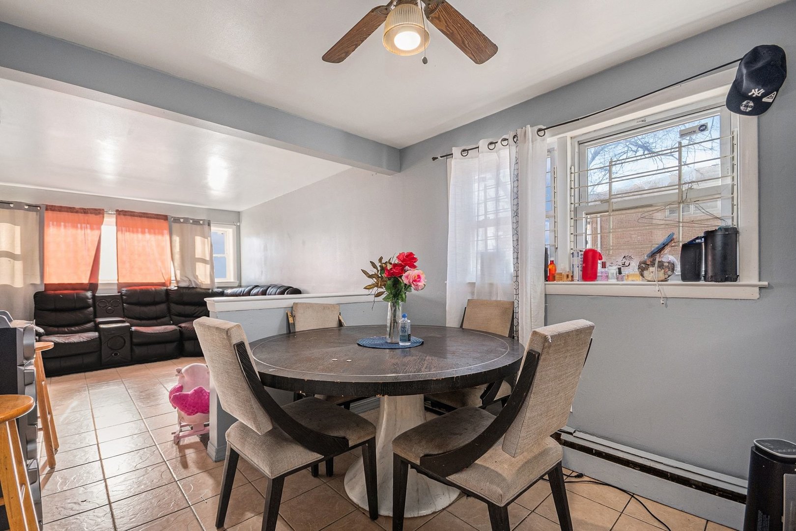 7524 W 63rd Place, Summit, IL 60501