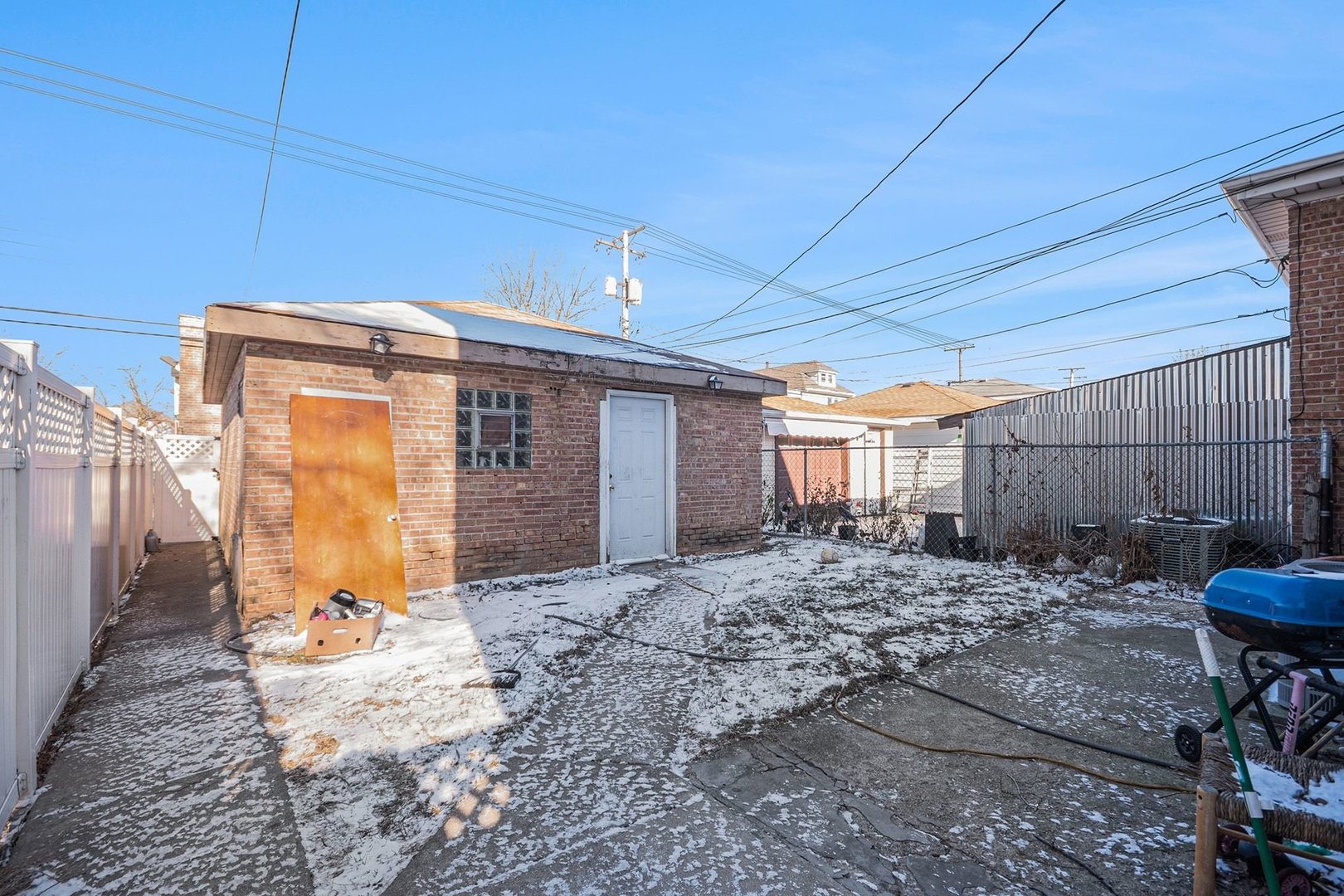 7524 W 63rd Place, Summit, IL 60501