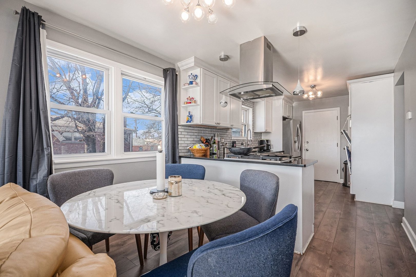 7524 W 63rd Place, Summit, IL 60501