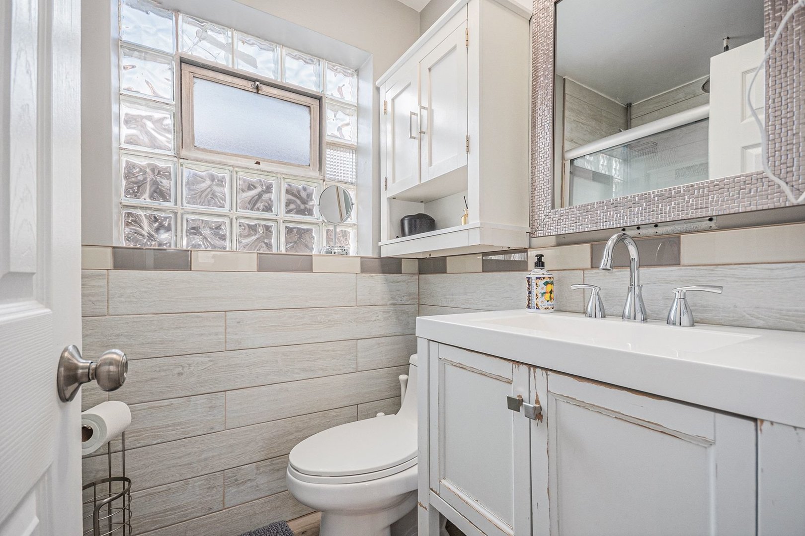 7524 W 63rd Place, Summit, IL 60501