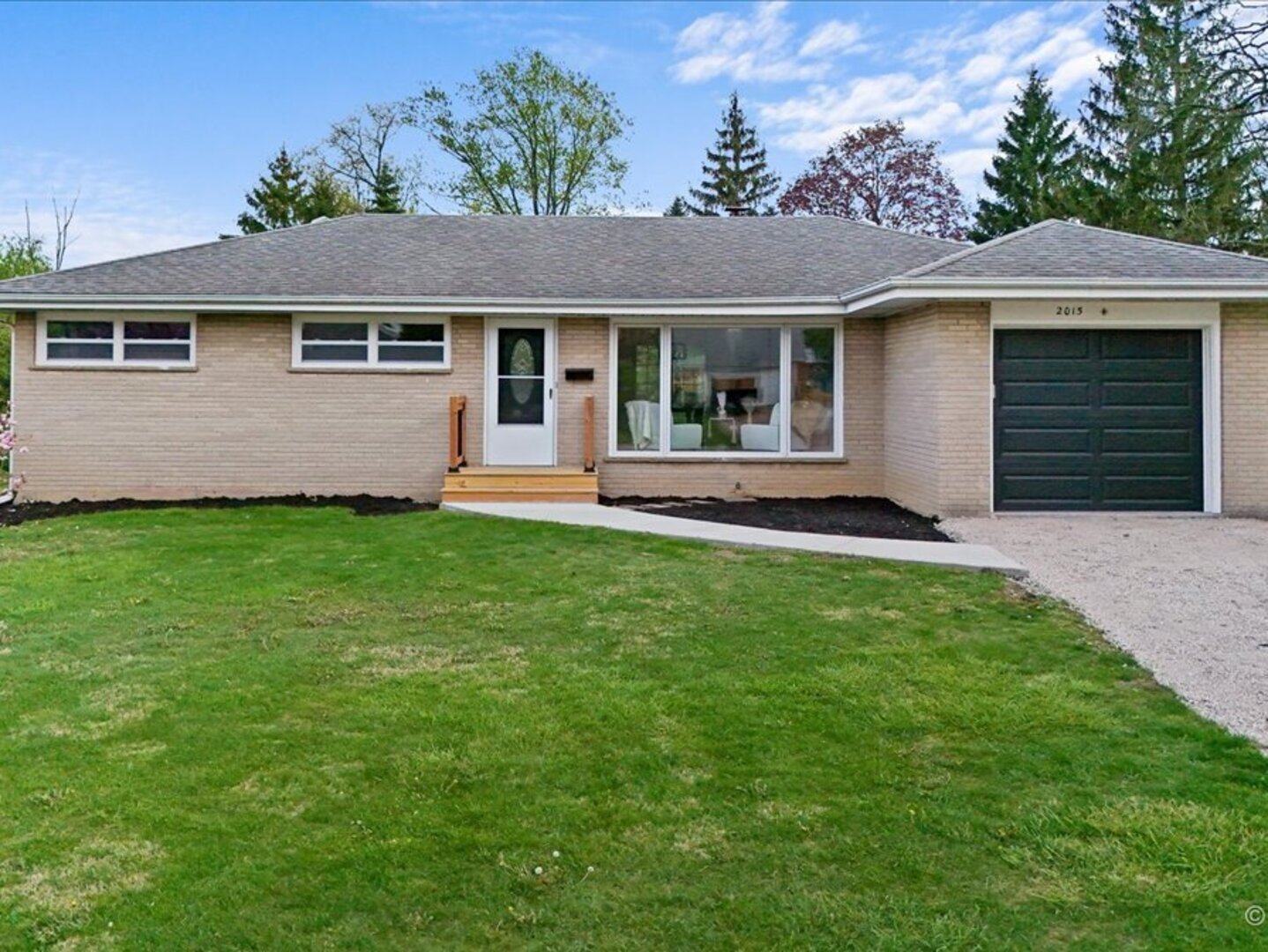 2015 Maplewood Road, Northbrook, IL 60062