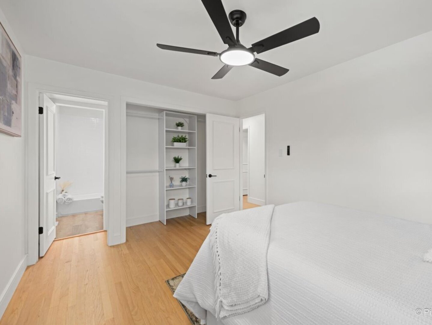 2015 Maplewood Road, Northbrook, IL 60062