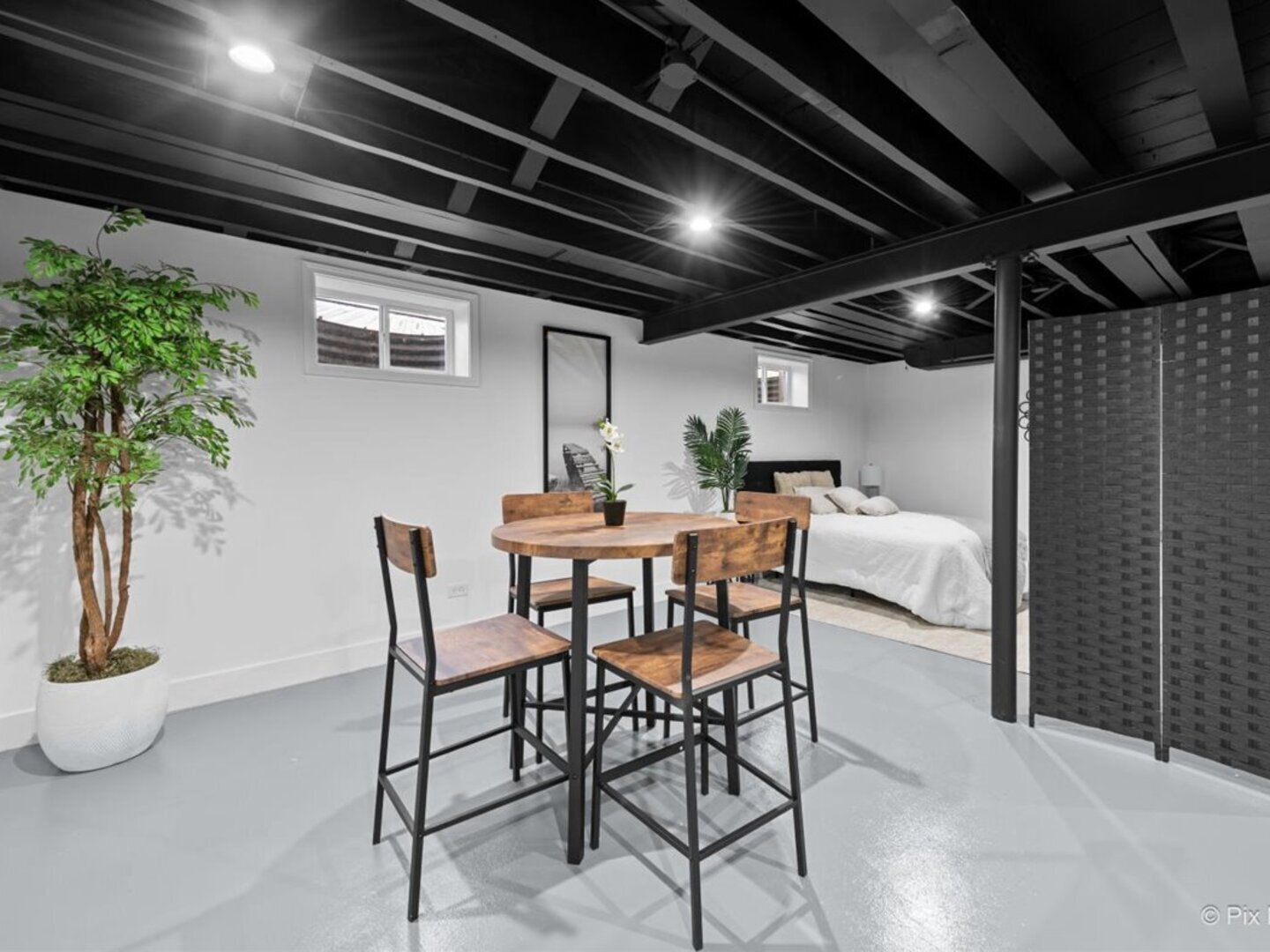 2015 Maplewood Road, Northbrook, IL 60062