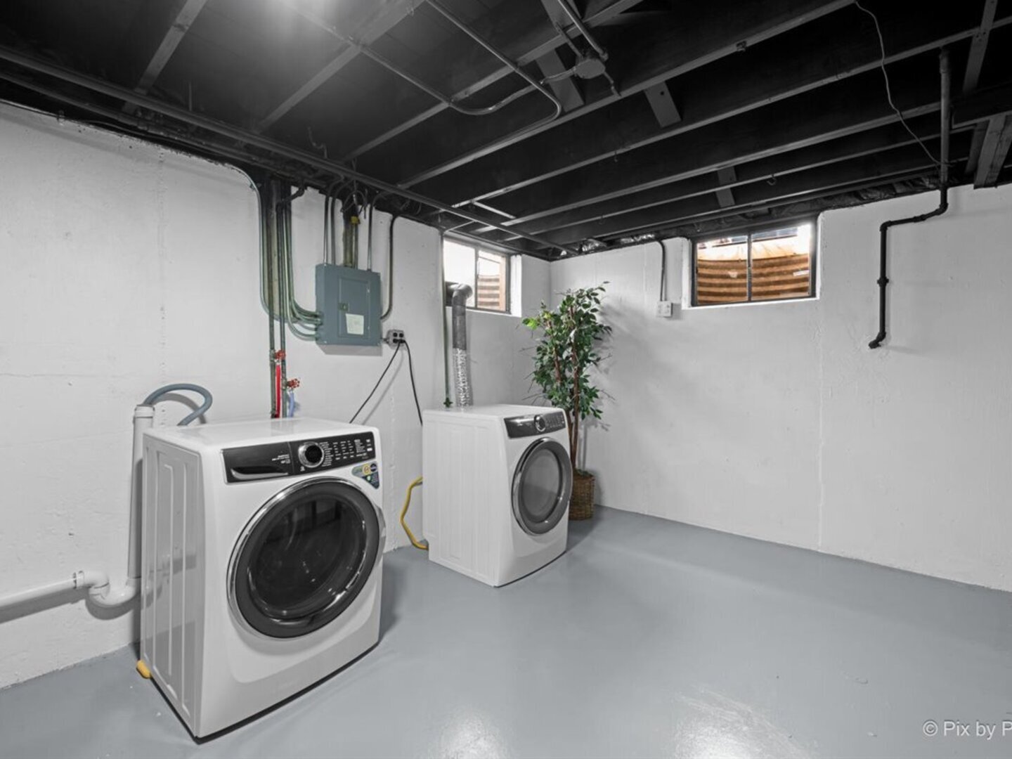 2015 Maplewood Road, Northbrook, IL 60062