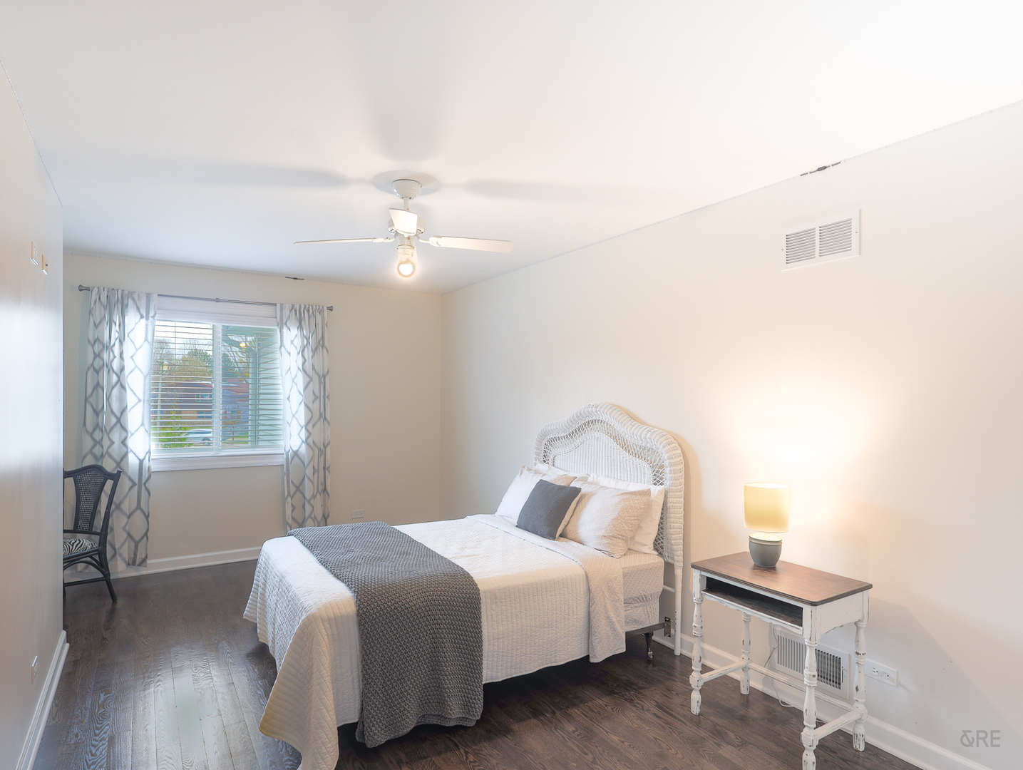 4308 Birch Drive, Gurnee, IL 60031