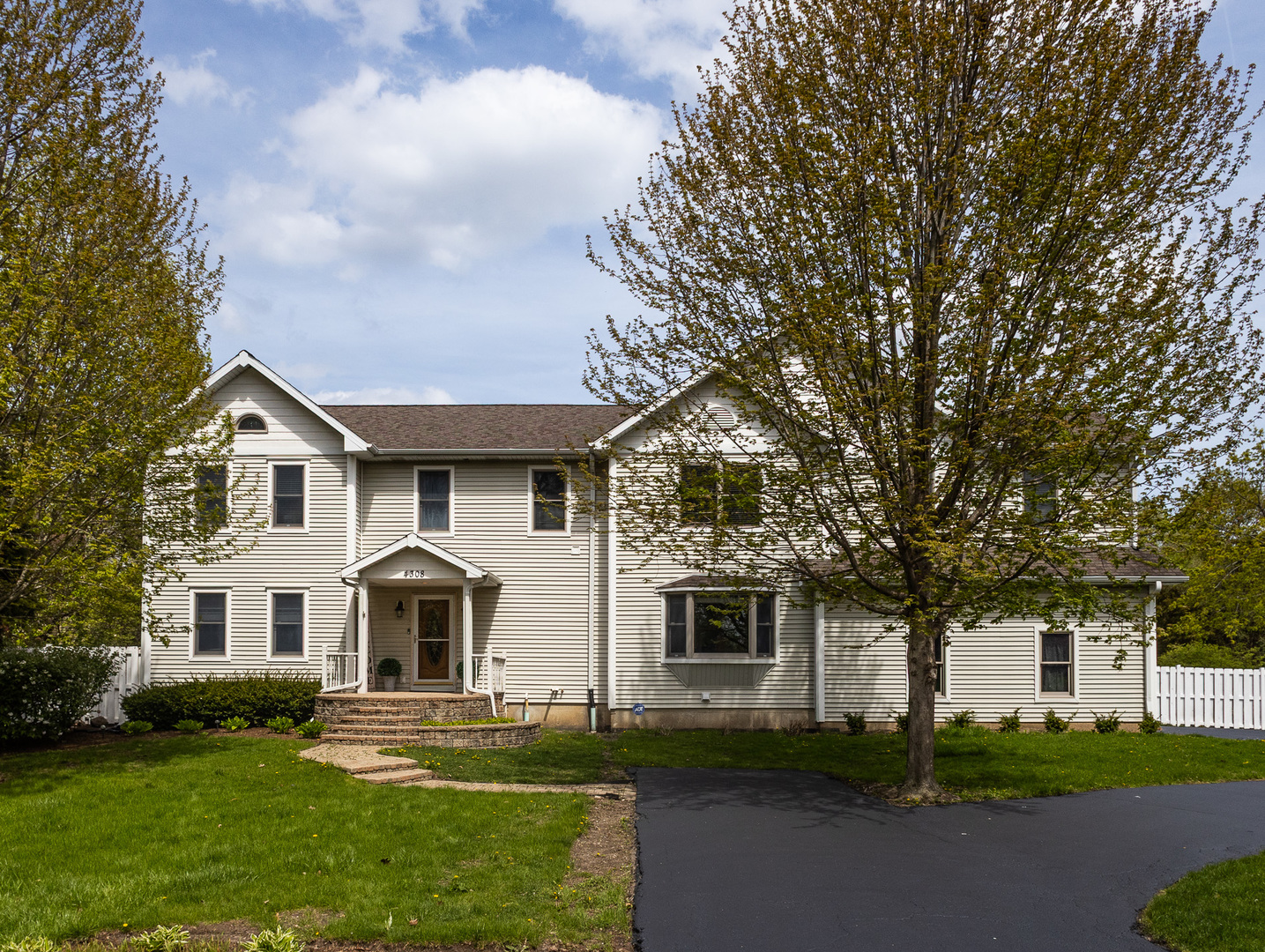 4308 Birch Drive, Gurnee, IL 60031