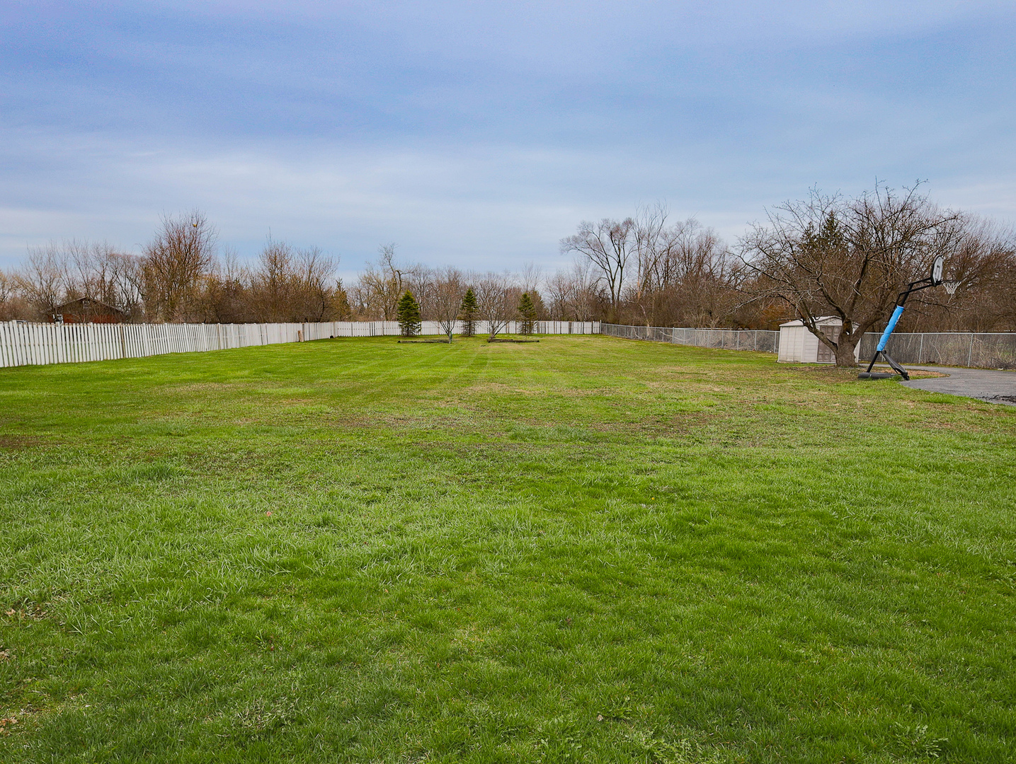 4308 Birch Drive, Gurnee, IL 60031