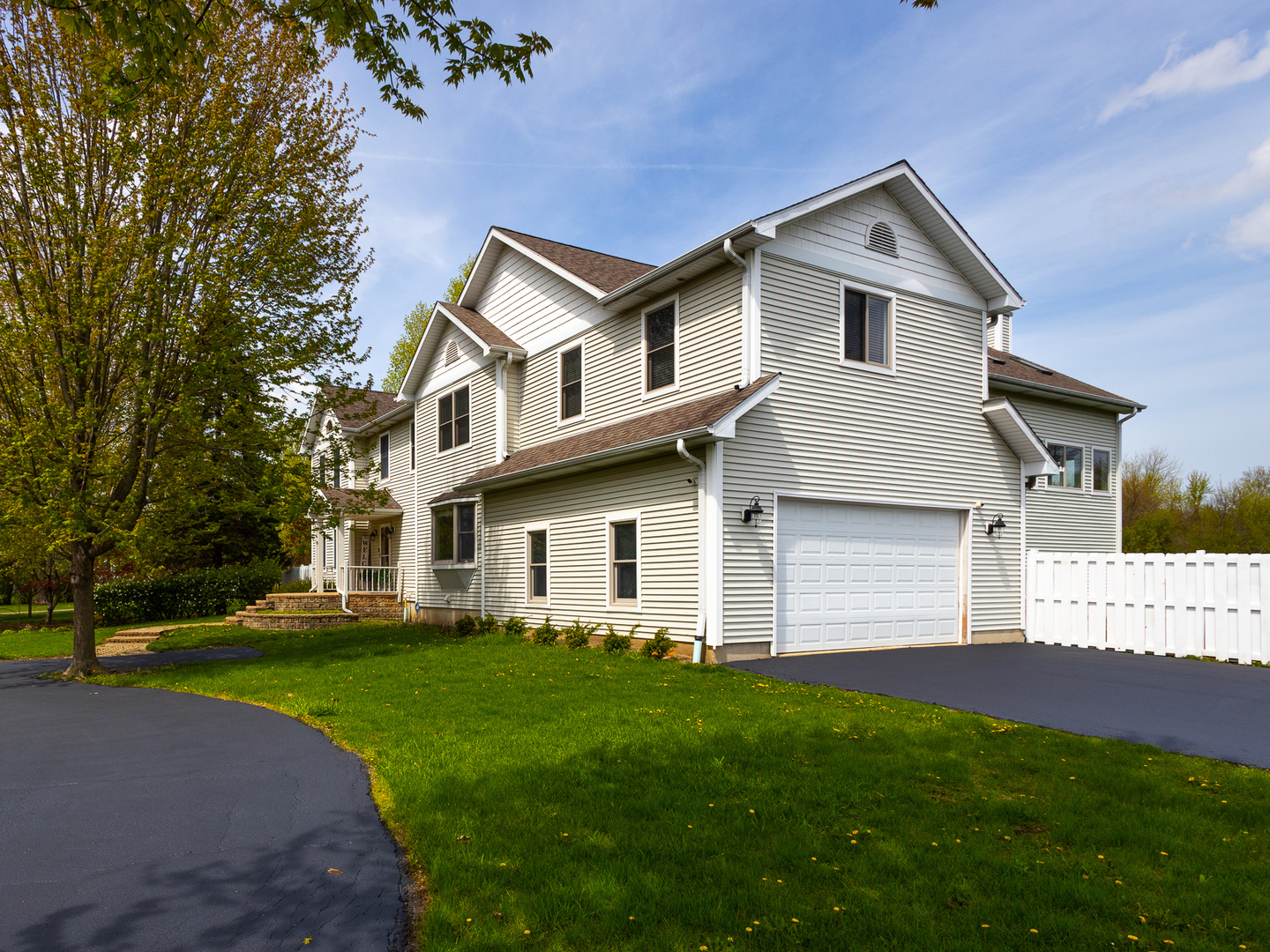 4308 Birch Drive, Gurnee, IL 60031