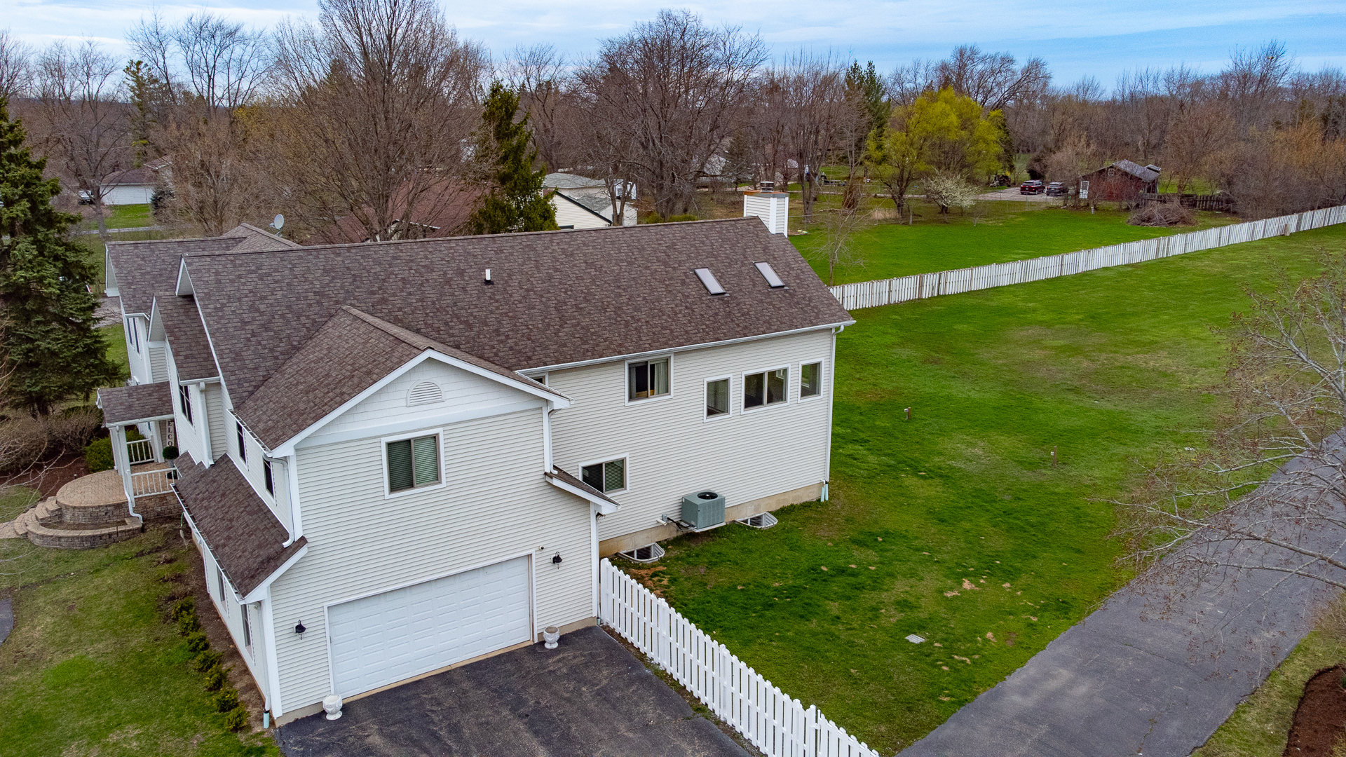 4308 Birch Drive, Gurnee, IL 60031