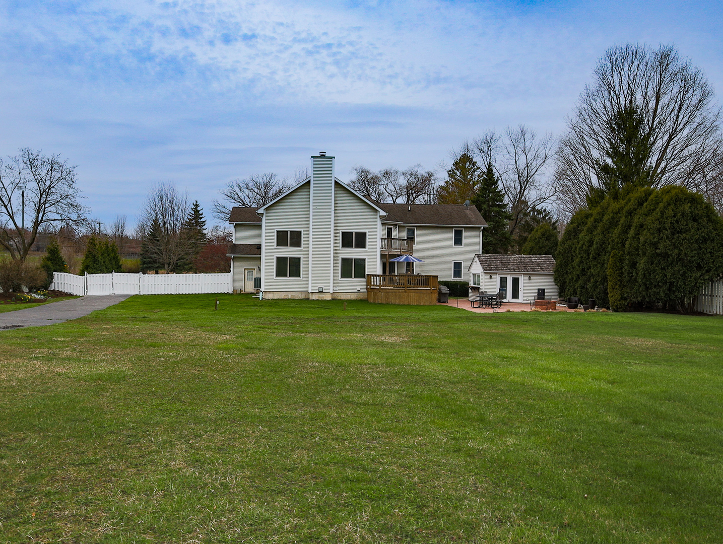 4308 Birch Drive, Gurnee, IL 60031