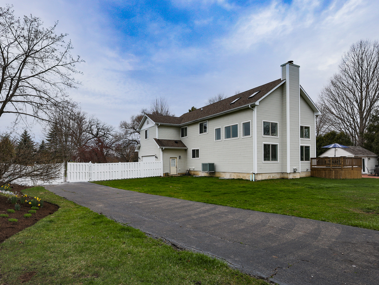 4308 Birch Drive, Gurnee, IL 60031