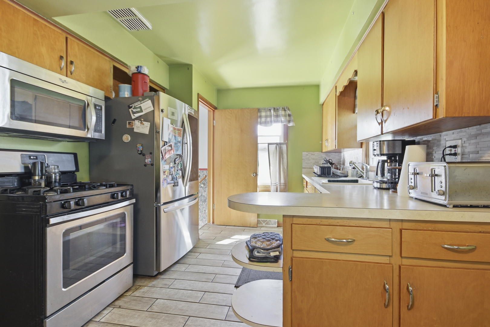 18655 Sherman Street, Lansing, IL 60438