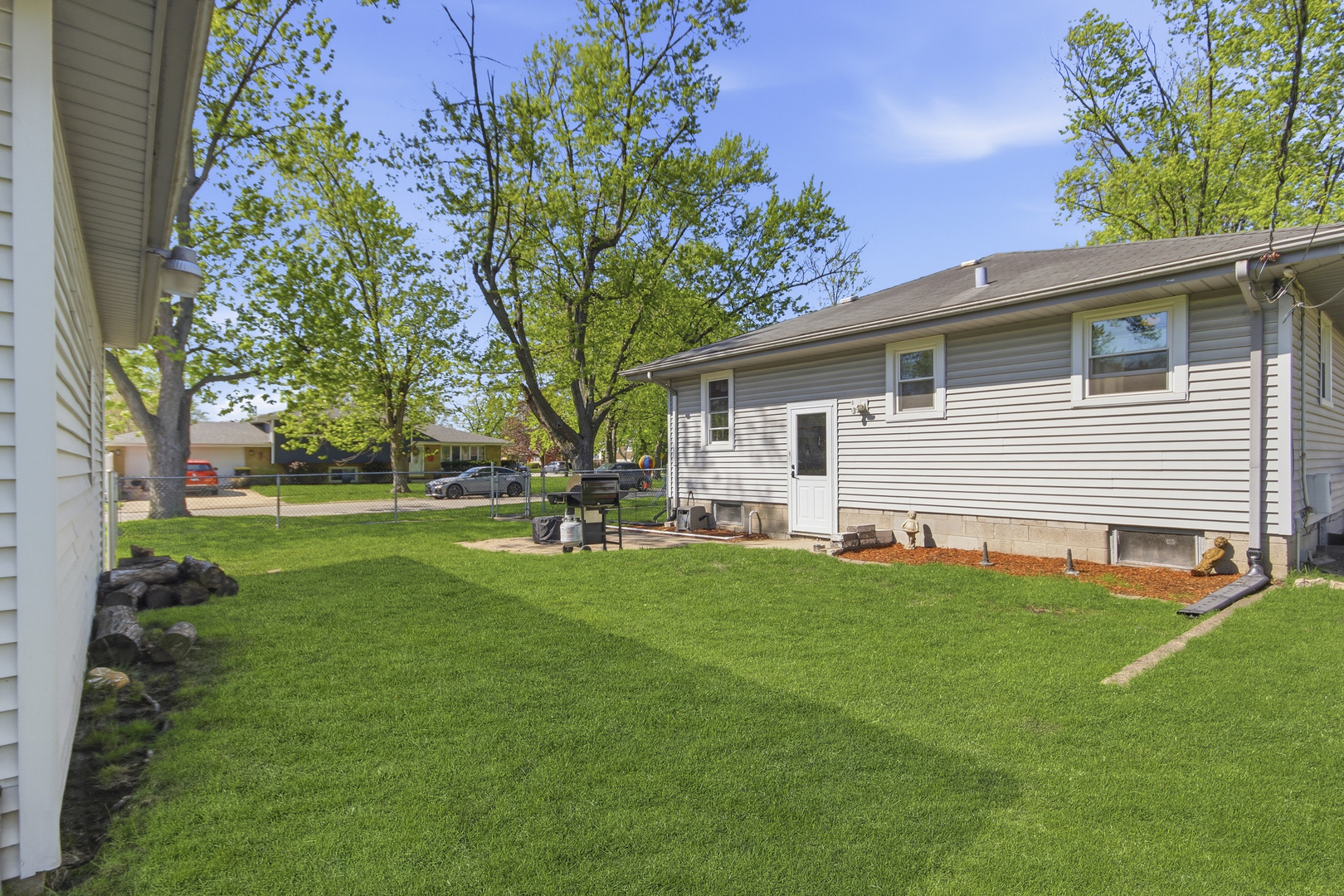 18655 Sherman Street, Lansing, IL 60438