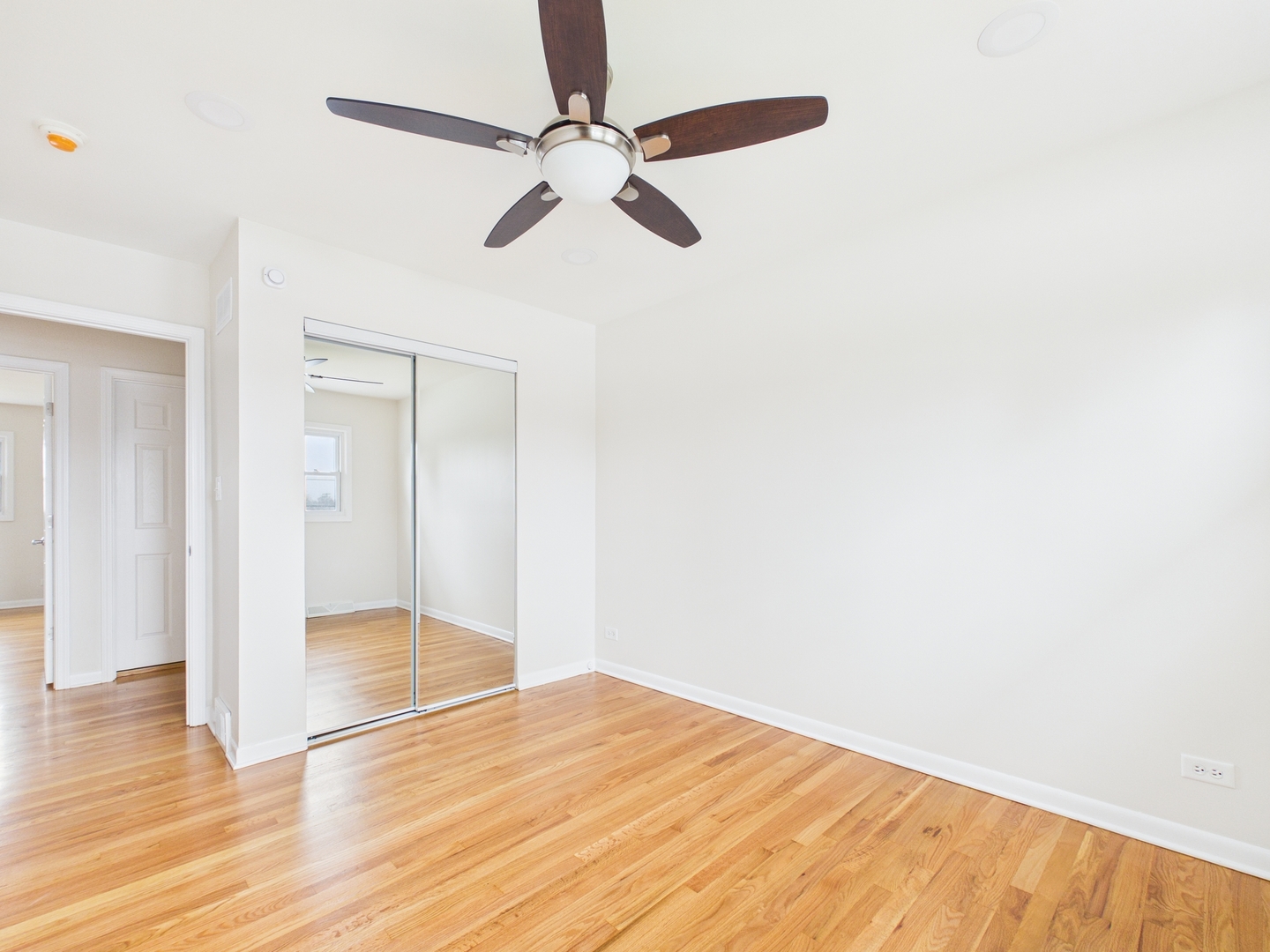 1415 S Evergreen Avenue, Arlington Heights, IL 60005