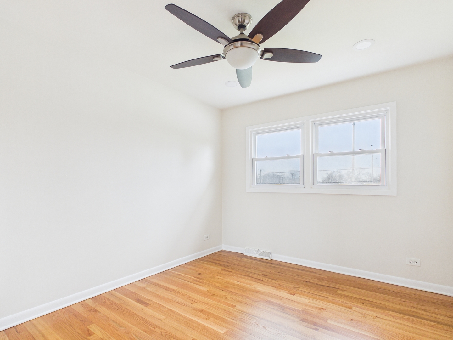 1415 S Evergreen Avenue, Arlington Heights, IL 60005