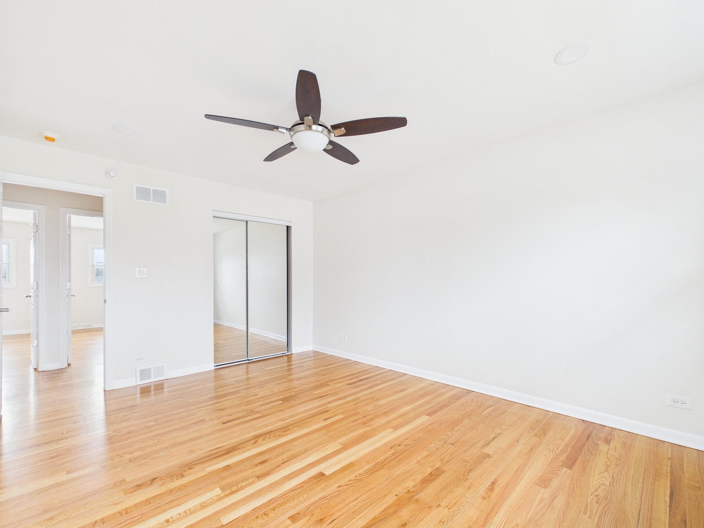 1415 S Evergreen Avenue, Arlington Heights, IL 60005