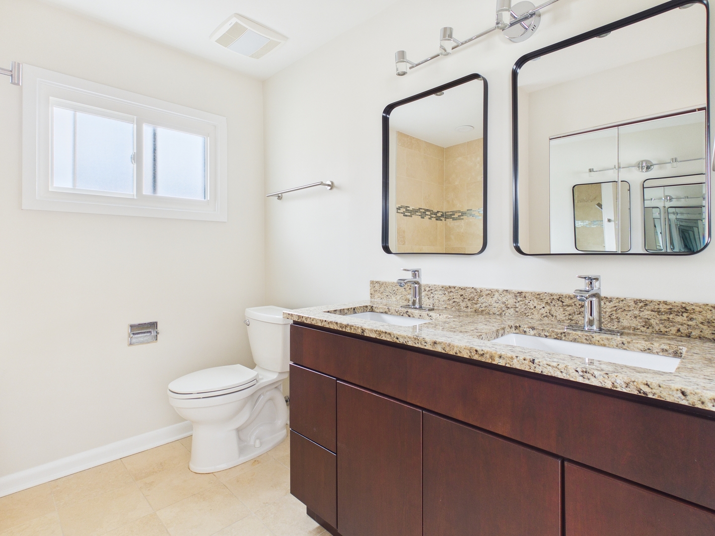 1415 S Evergreen Avenue, Arlington Heights, IL 60005