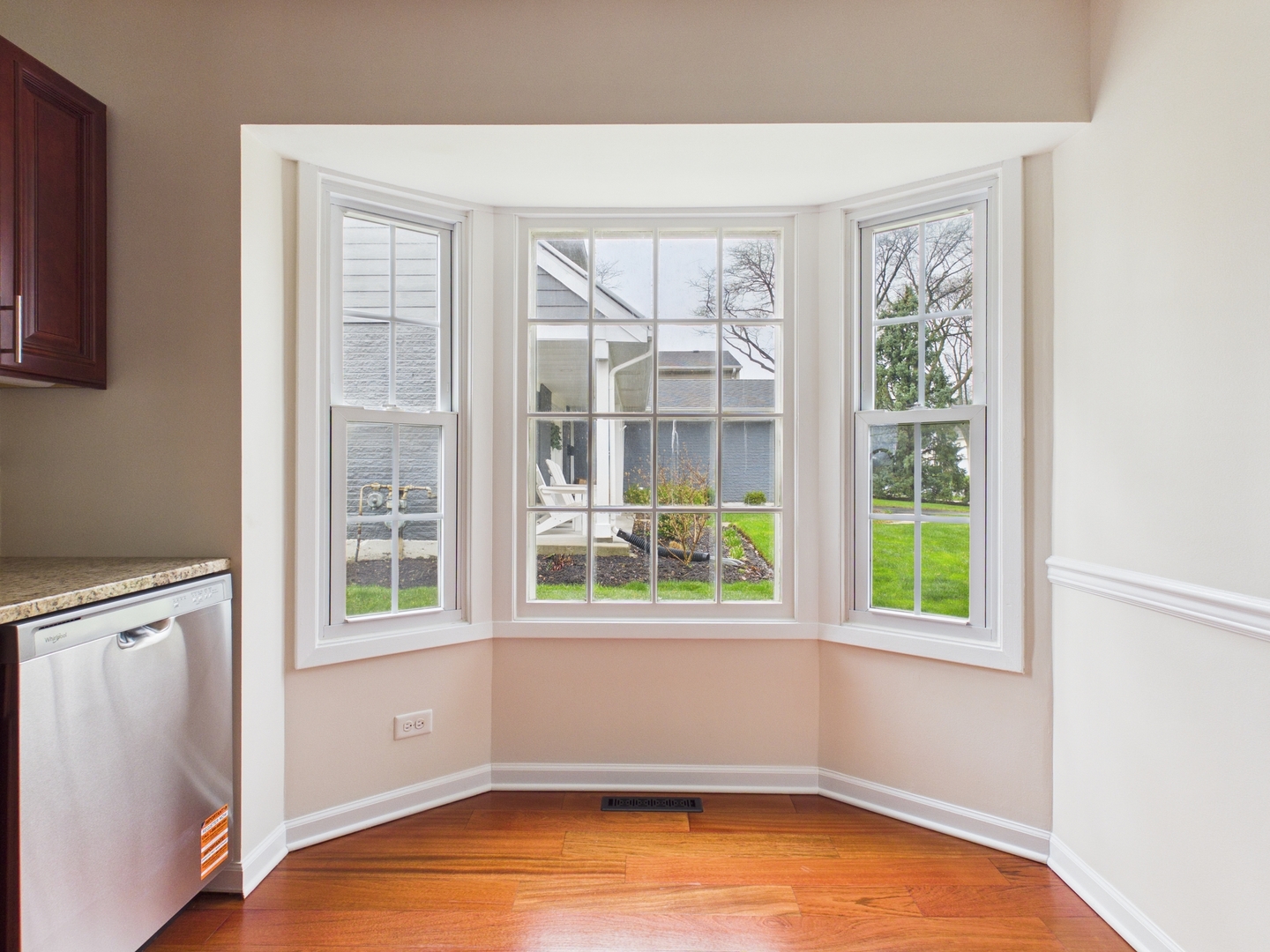 1415 S Evergreen Avenue, Arlington Heights, IL 60005