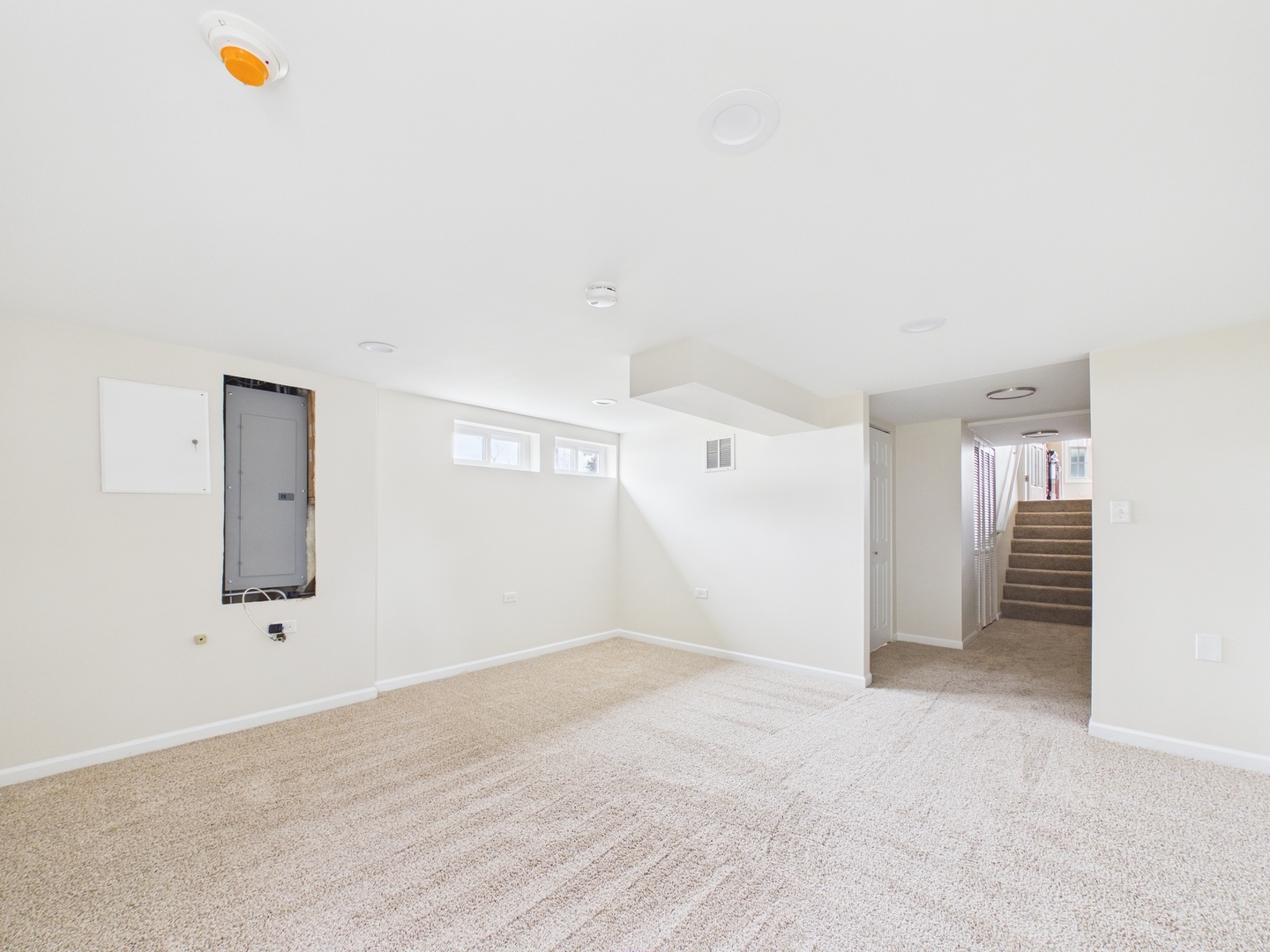 1415 S Evergreen Avenue, Arlington Heights, IL 60005