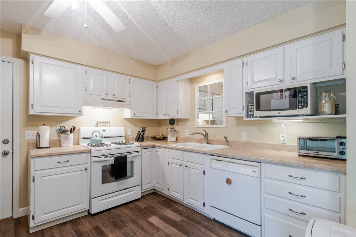 312 E Adams Street, Towanda, IL 61776
