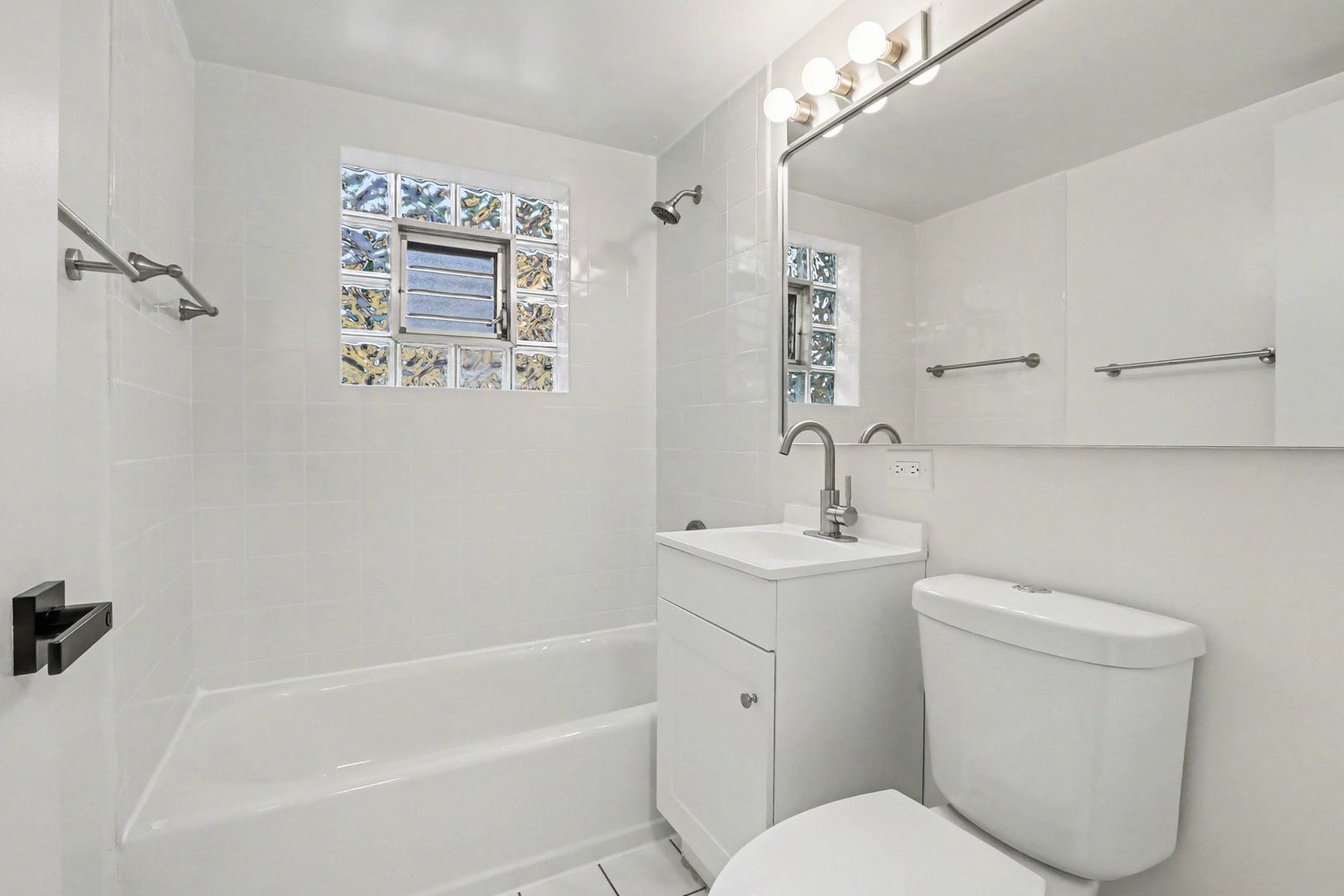 135 S Kenilworth Avenue #6, Oak Park, IL 60302