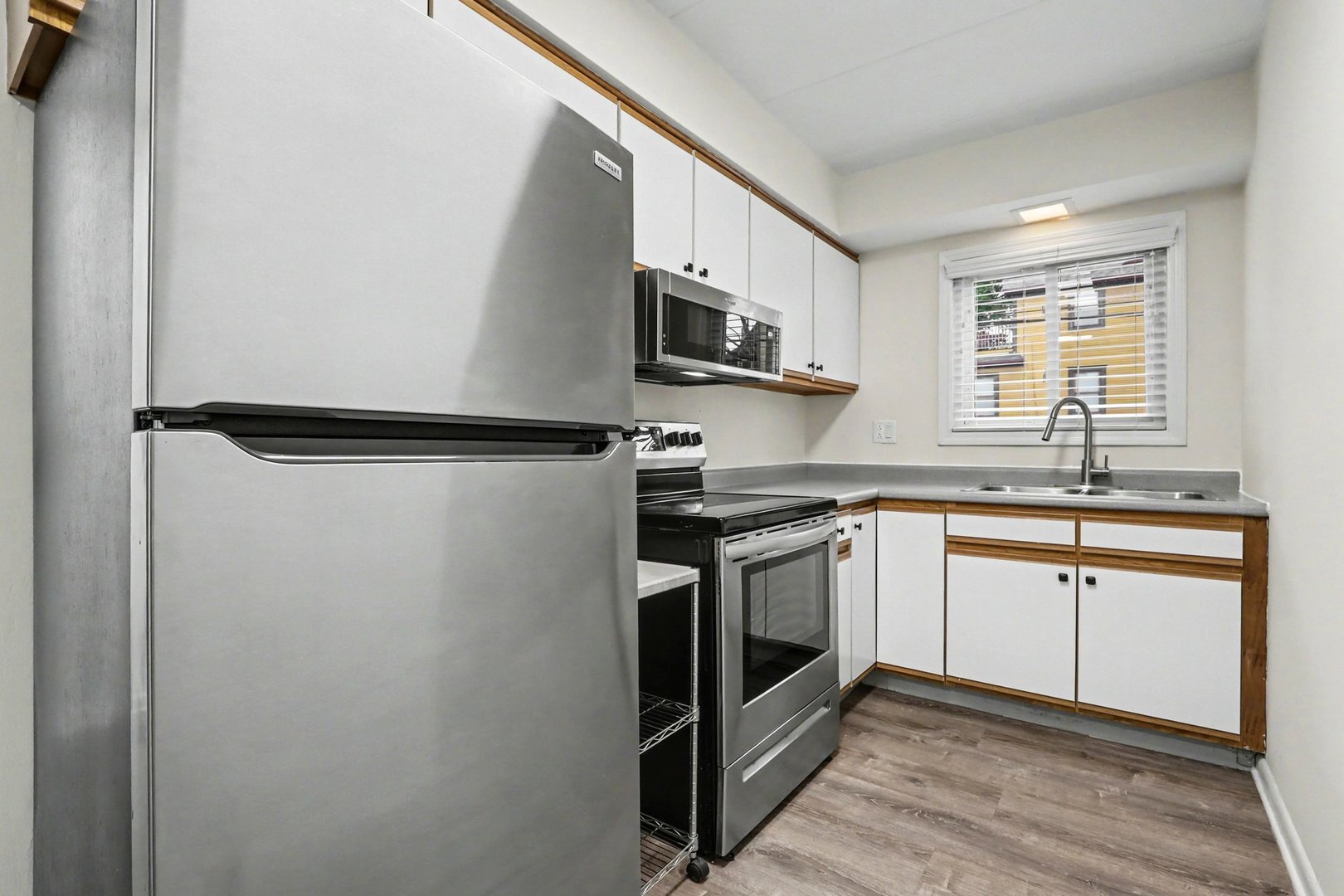 135 S Kenilworth Avenue #6, Oak Park, IL 60302