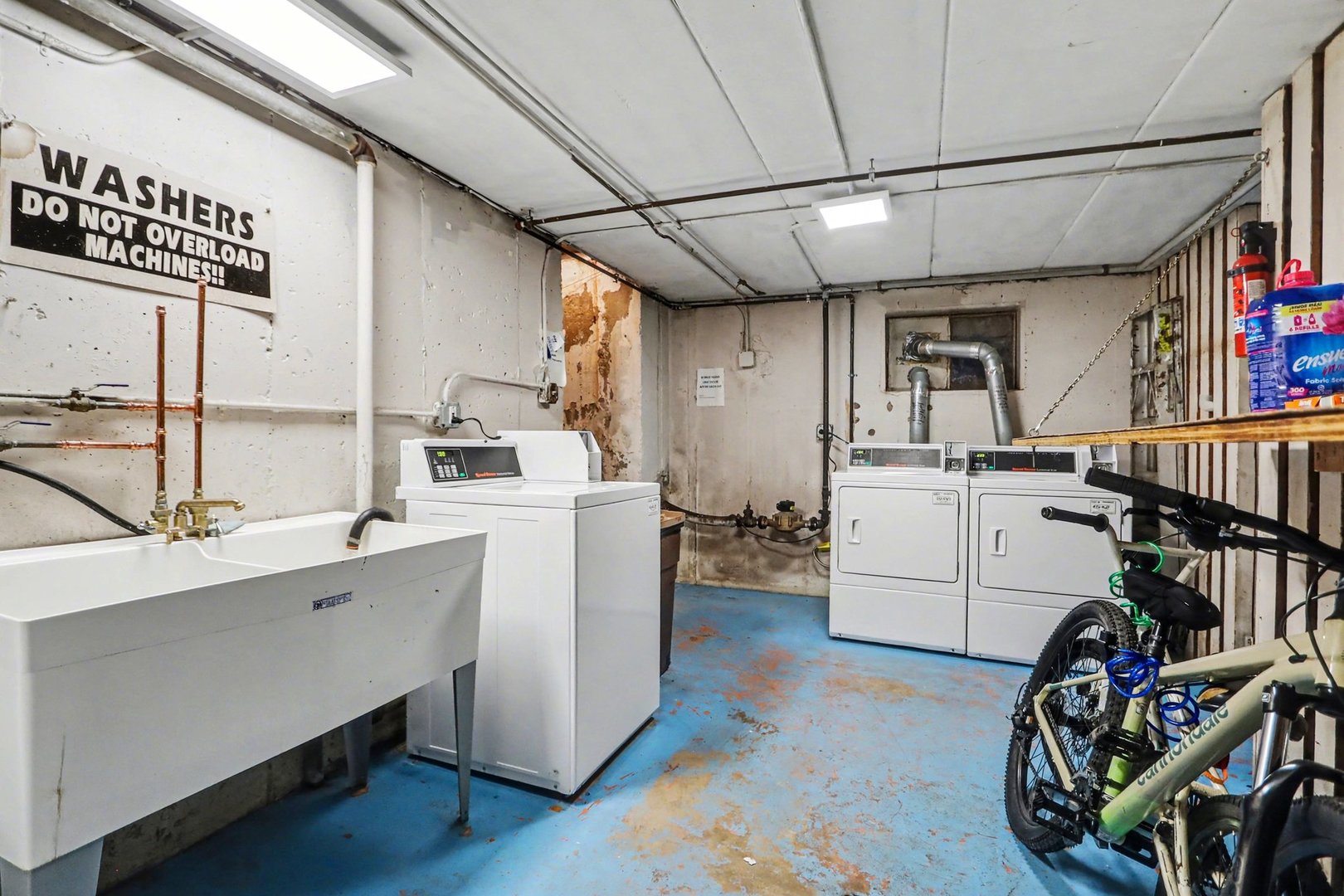 135 S Kenilworth Avenue #6, Oak Park, IL 60302