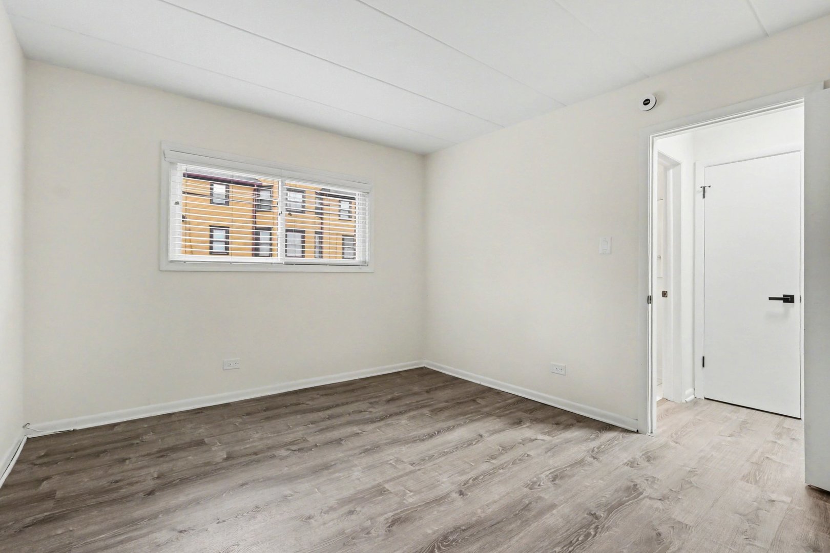 135 S Kenilworth Avenue #6, Oak Park, IL 60302