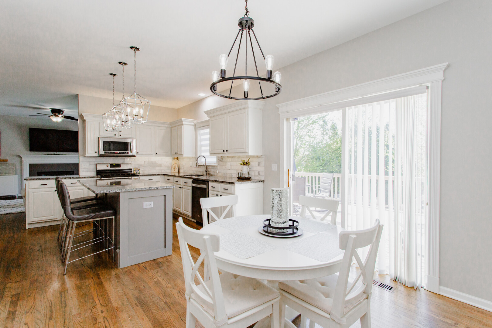 3 BLACKWOLF Court, Algonquin, IL 60102
