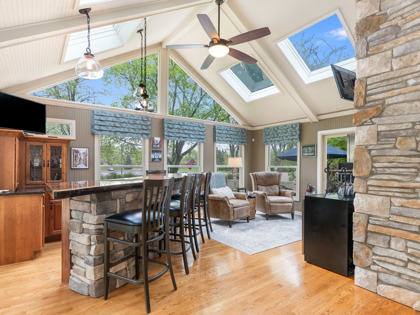 1385 Ginger Lane, Naperville, IL 60565