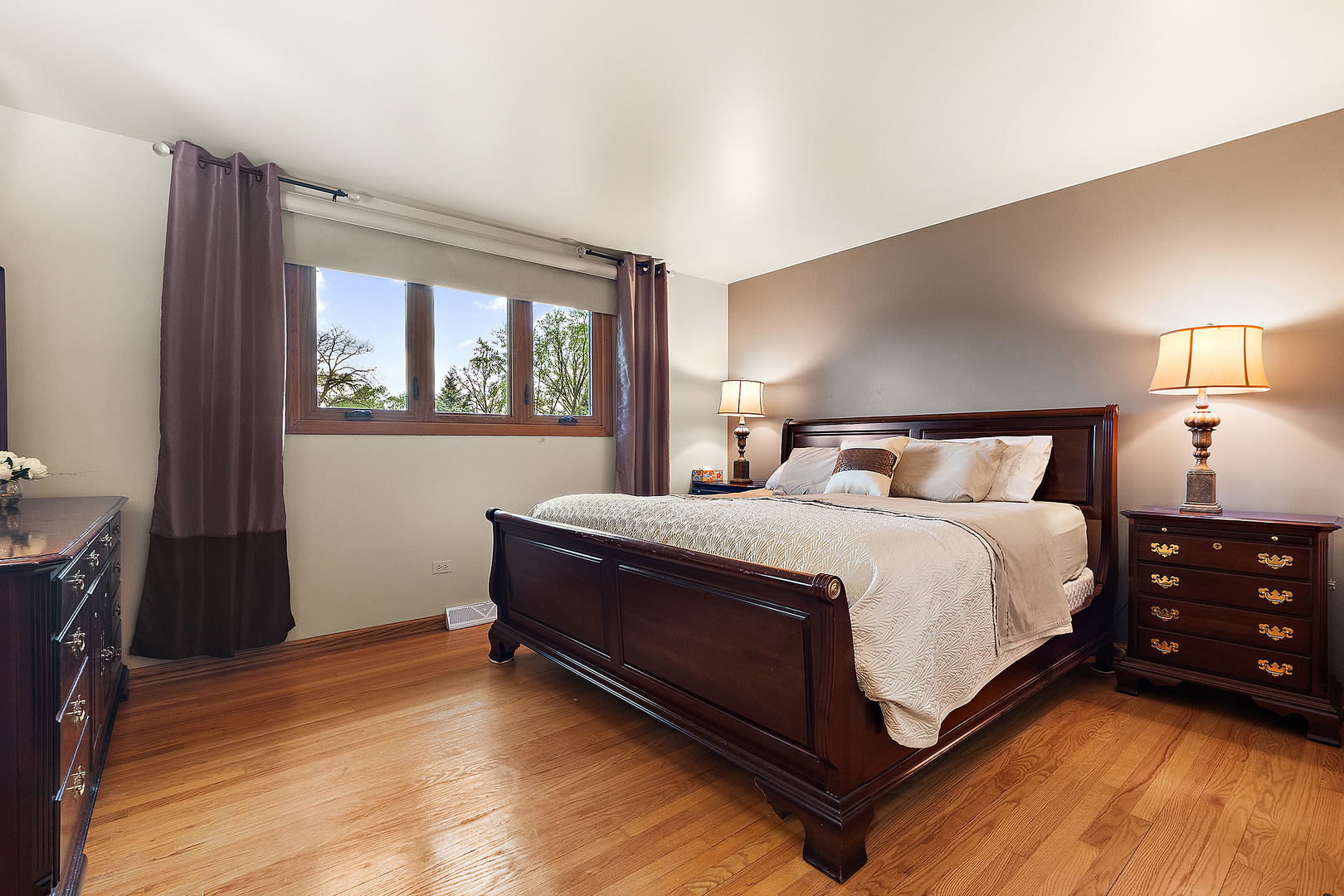 6612 W 92nd Street, Oak Lawn, IL 60453