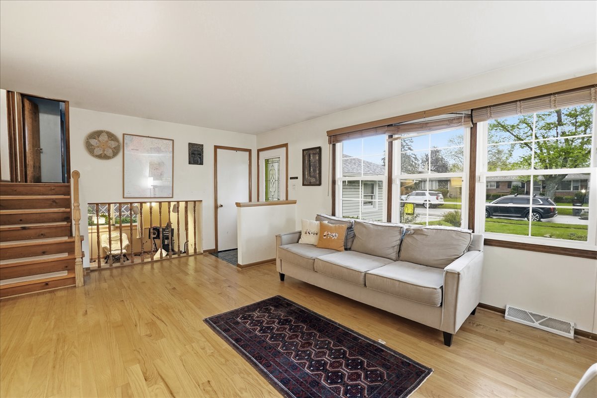 18326 Bock Road, Lansing, IL 60438