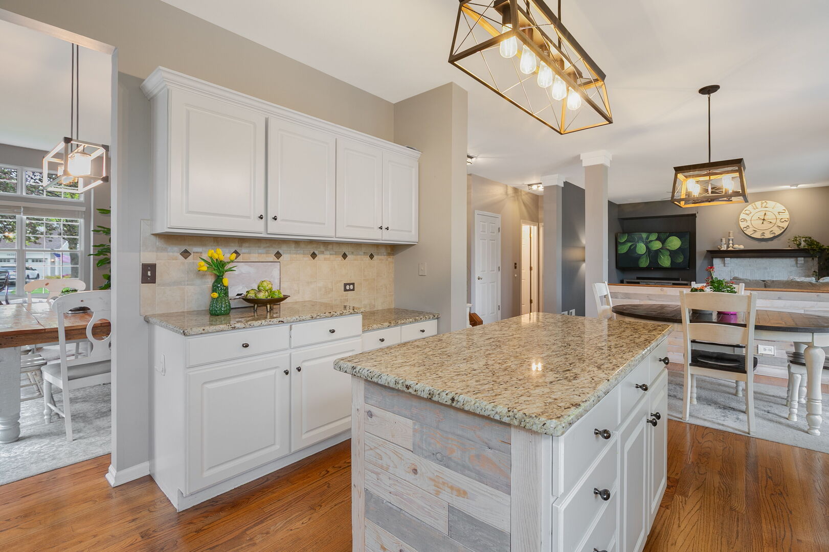 18310 W Meander Drive, Grayslake, IL 60030