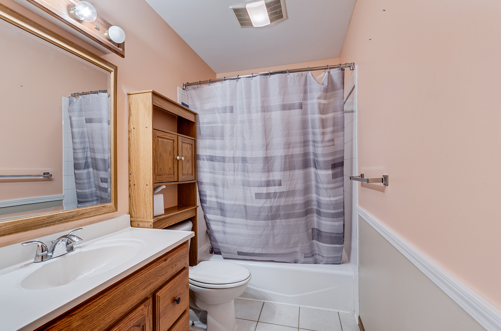 605 Davidson Drive #B, Minooka, IL 60447