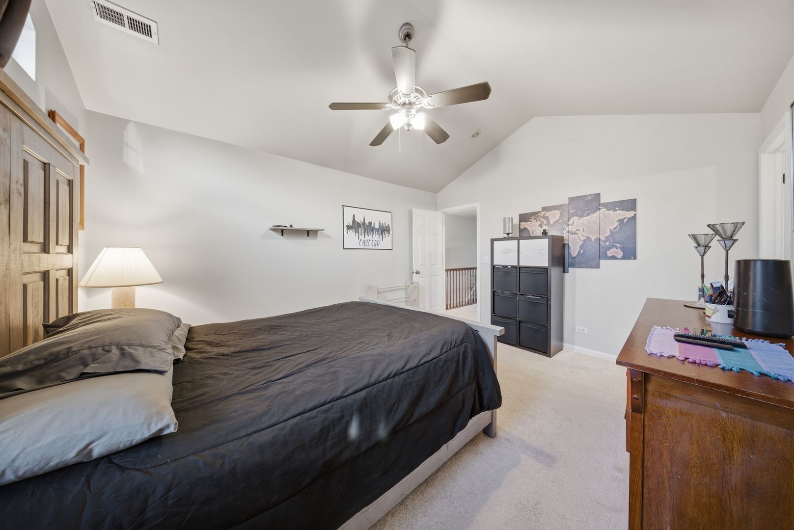 394 Jamestown Court, Aurora, IL 60504