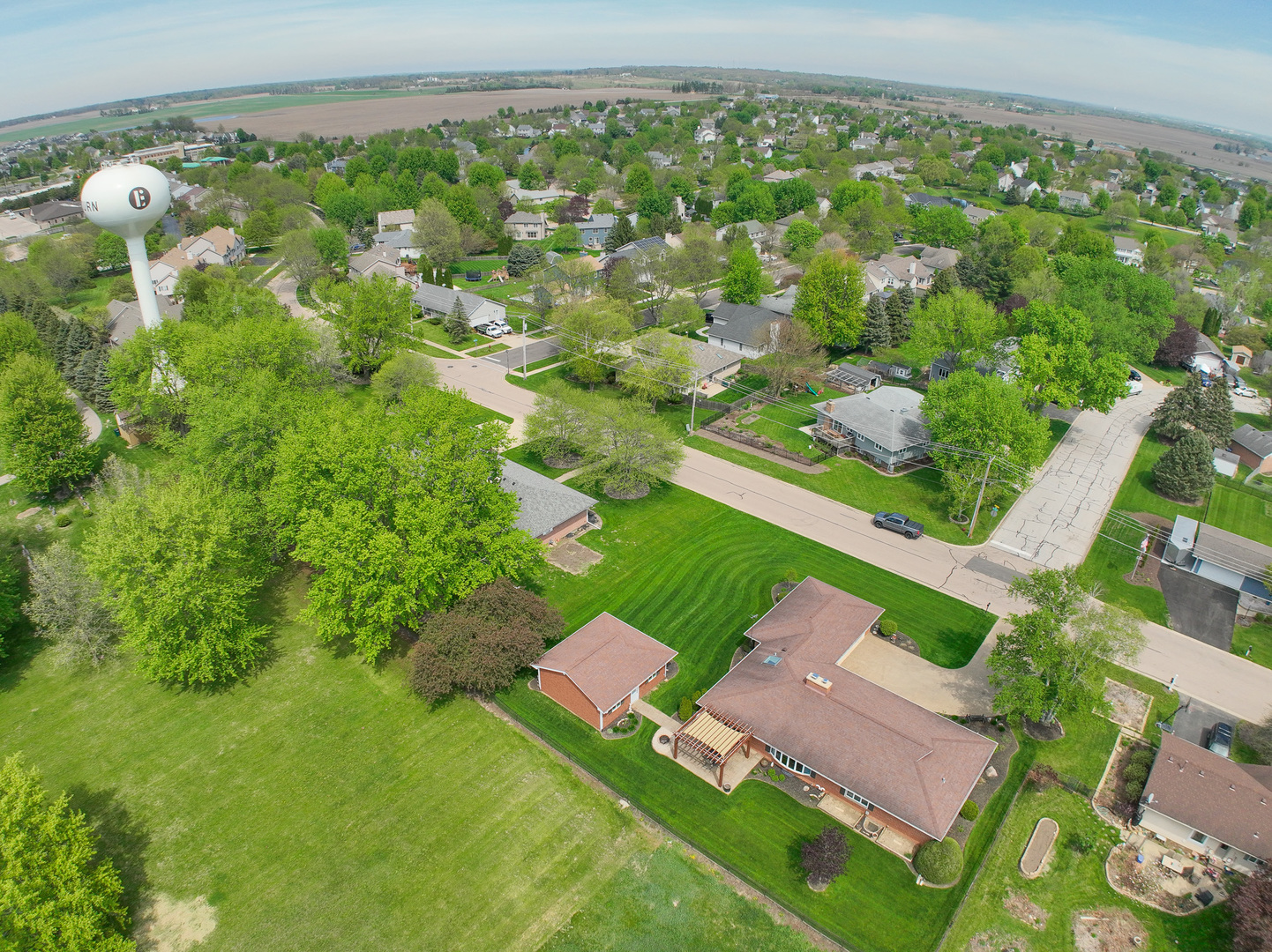 704 N First Street, Elburn, IL 60119
