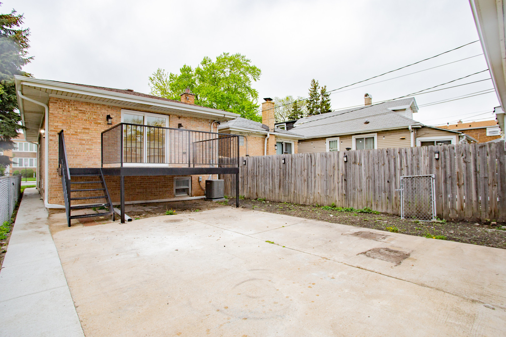 5509 N Central Avenue, Chicago, IL 60630