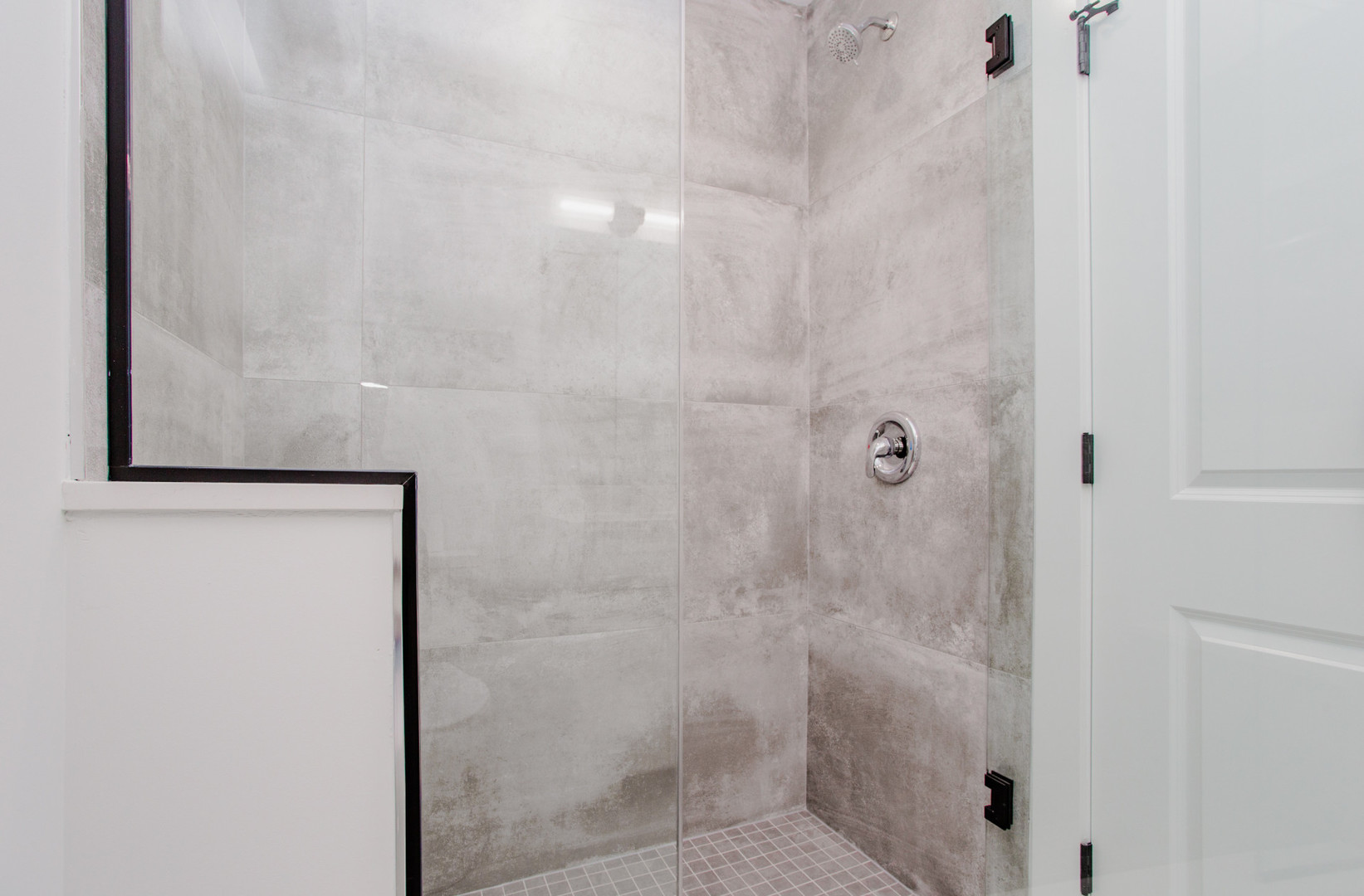 5509 N Central Avenue, Chicago, IL 60630