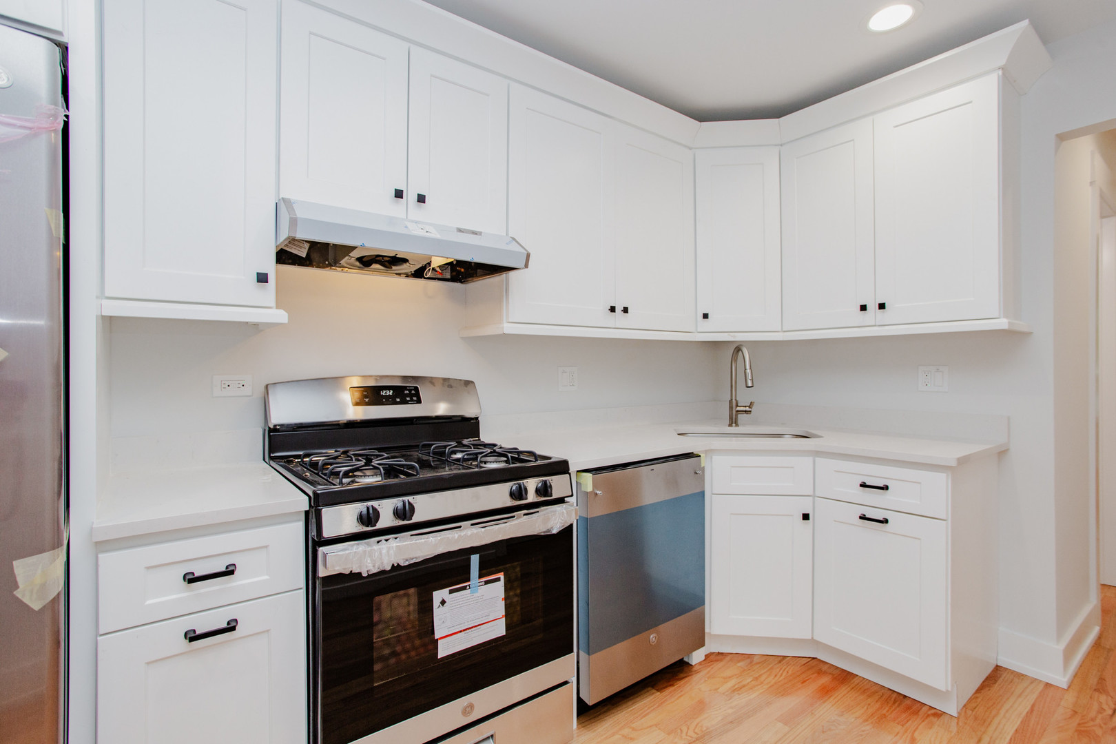 5509 N Central Avenue, Chicago, IL 60630