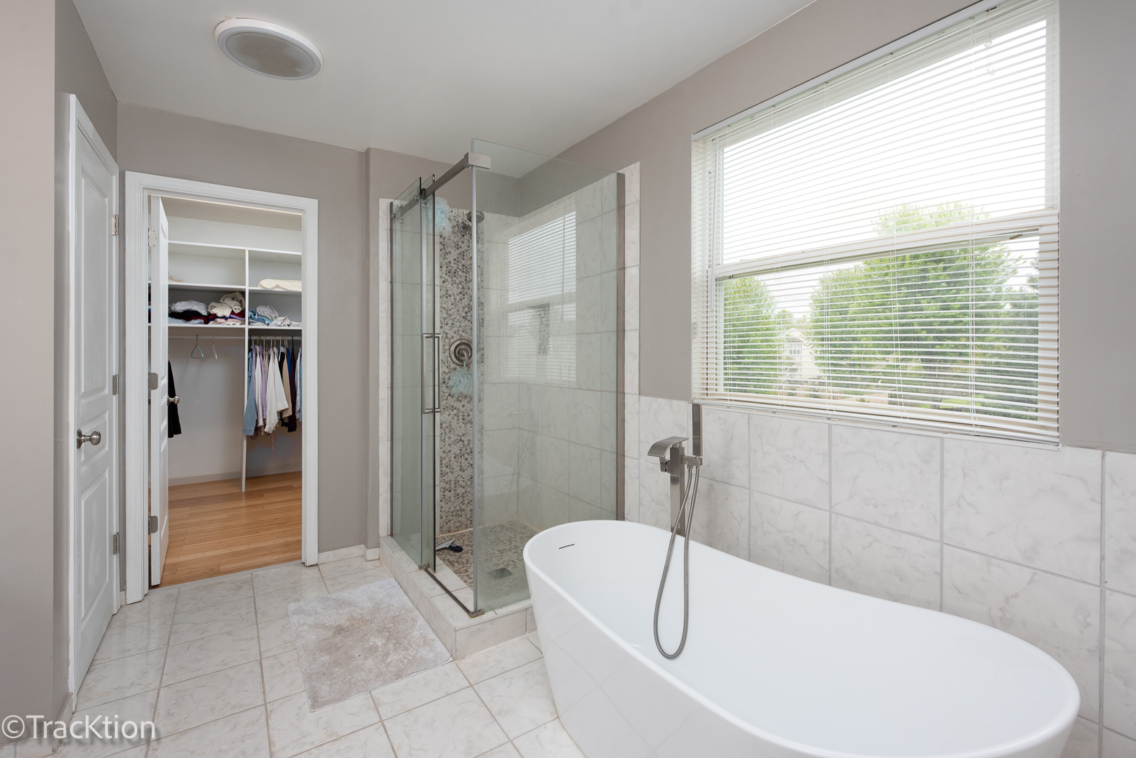 129 Ginkgo Street, Bolingbrook, IL 60490