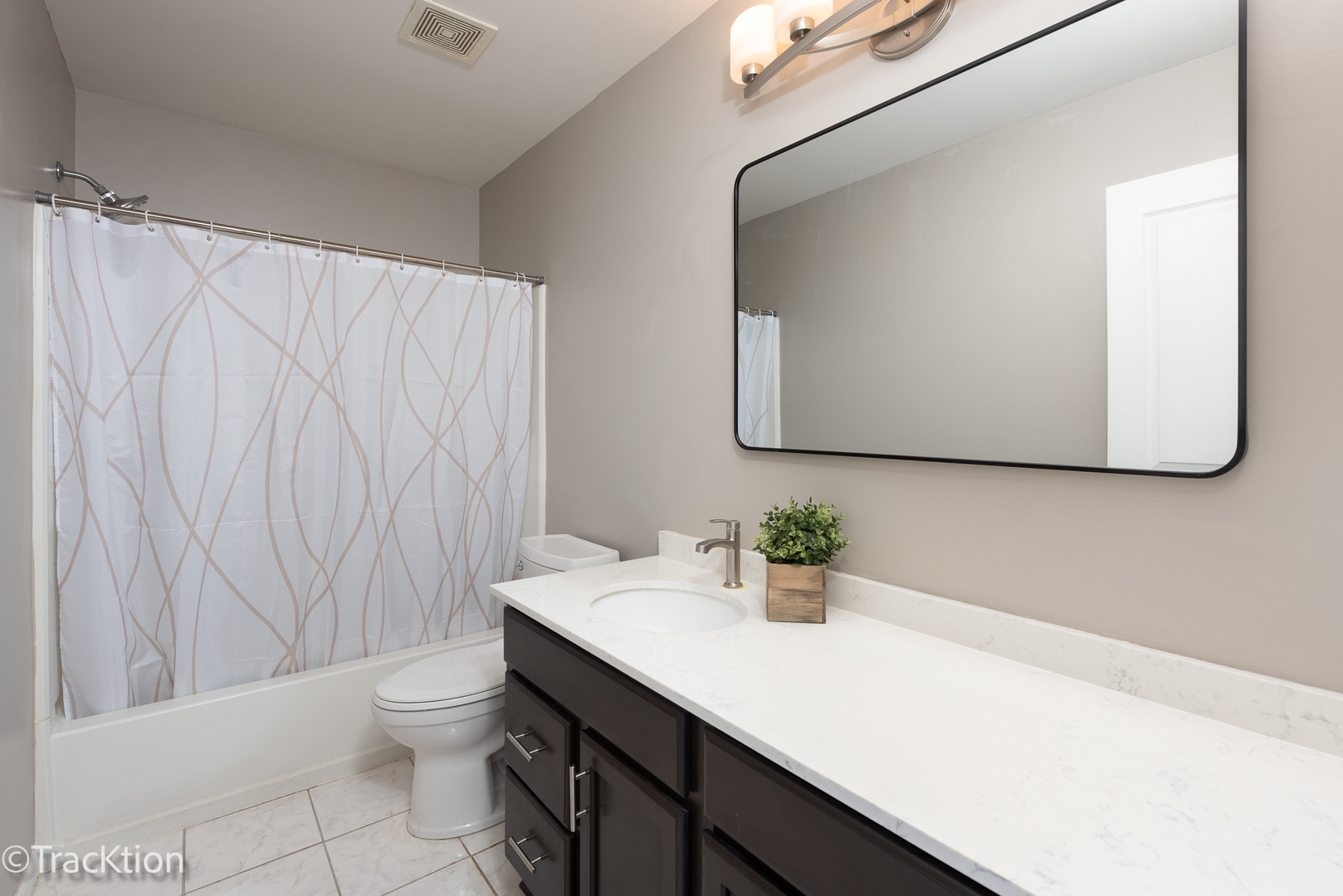 129 Ginkgo Street, Bolingbrook, IL 60490