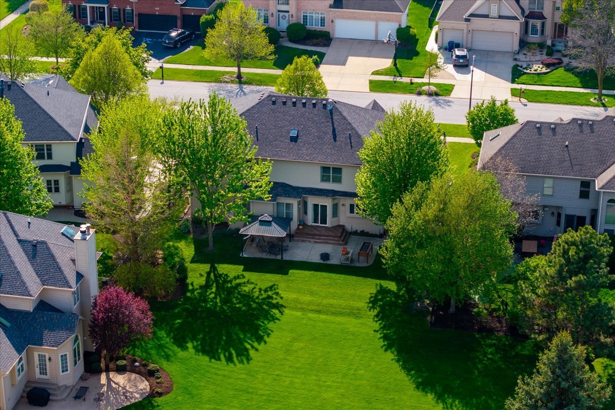 3332 FARMGATE Drive, Naperville, IL 60564