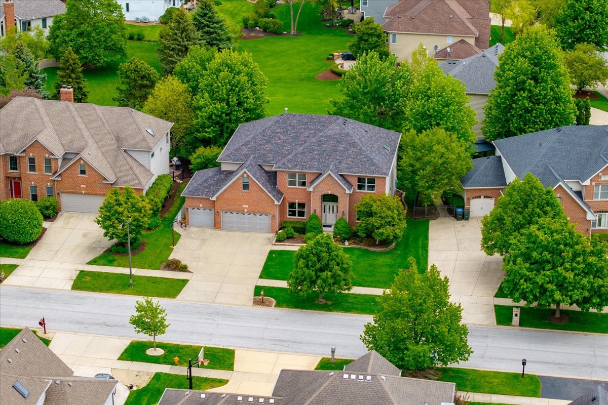 3332 FARMGATE Drive, Naperville, IL 60564
