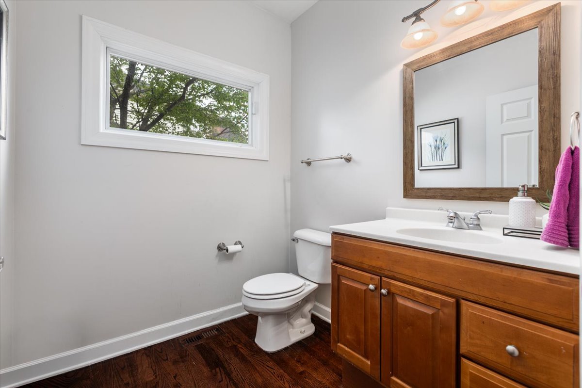 3332 FARMGATE Drive, Naperville, IL 60564