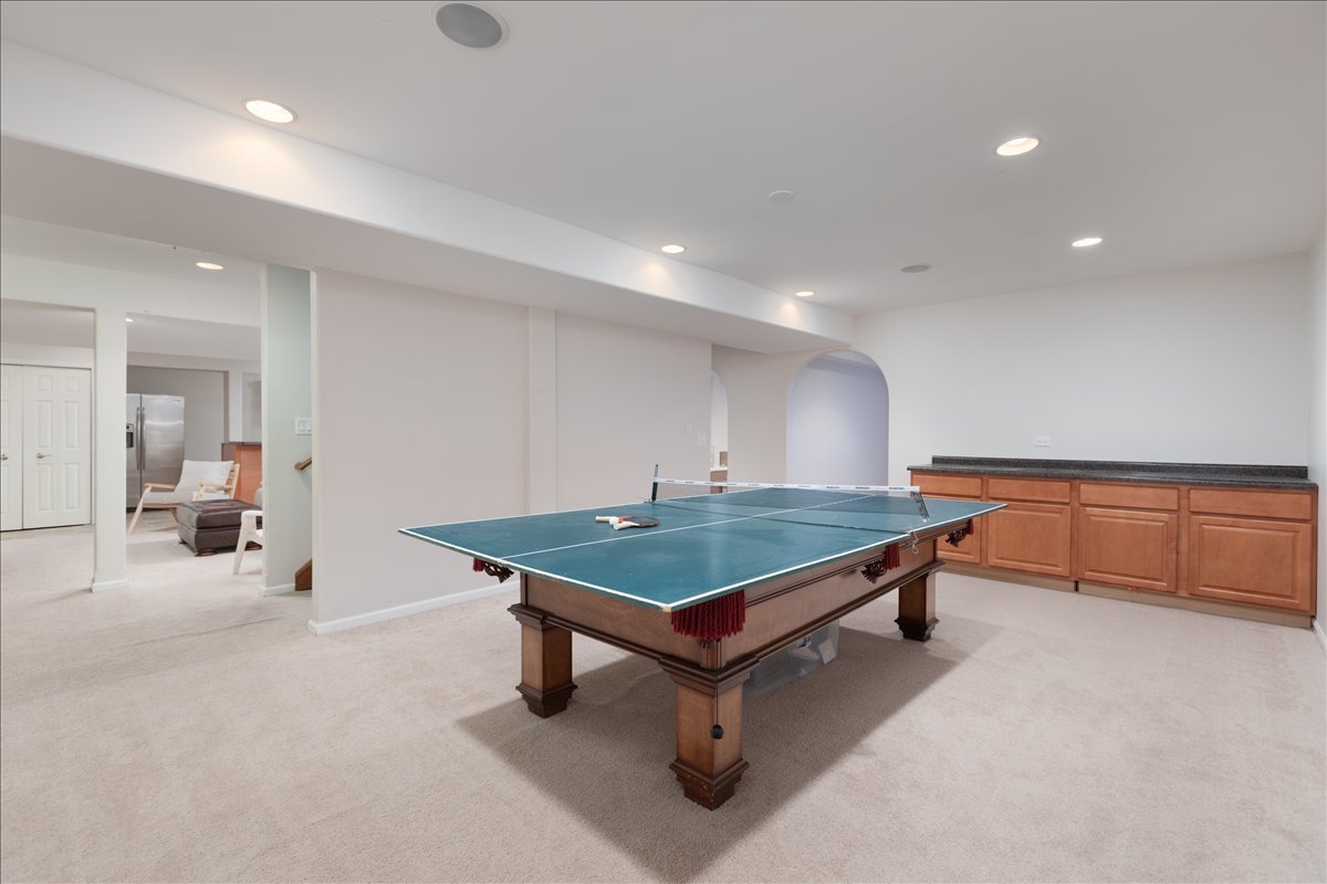 3332 FARMGATE Drive, Naperville, IL 60564