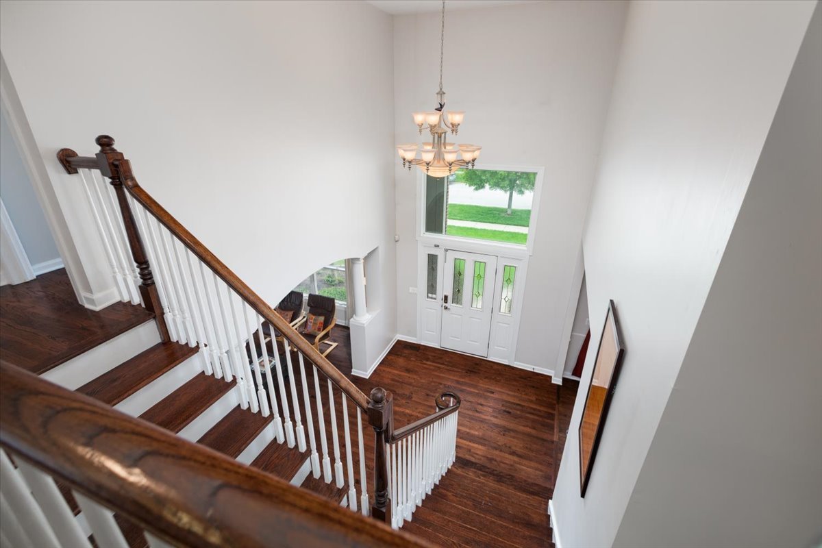 3332 FARMGATE Drive, Naperville, IL 60564