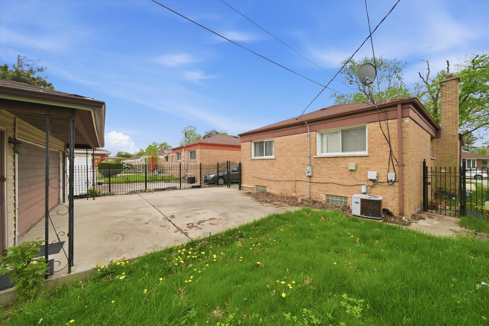 119 Rice Avenue, Bellwood, IL 60104